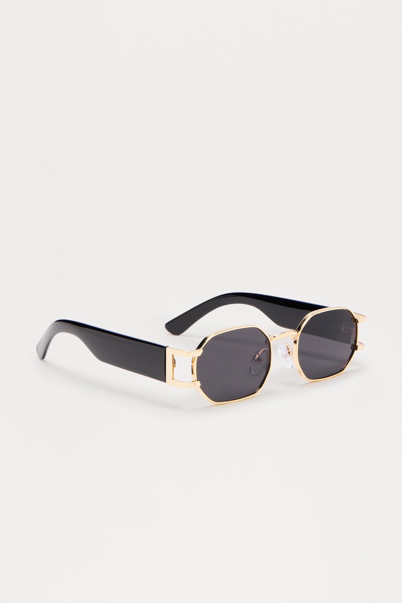 Modern Flare Sunglasses - Black/Gold