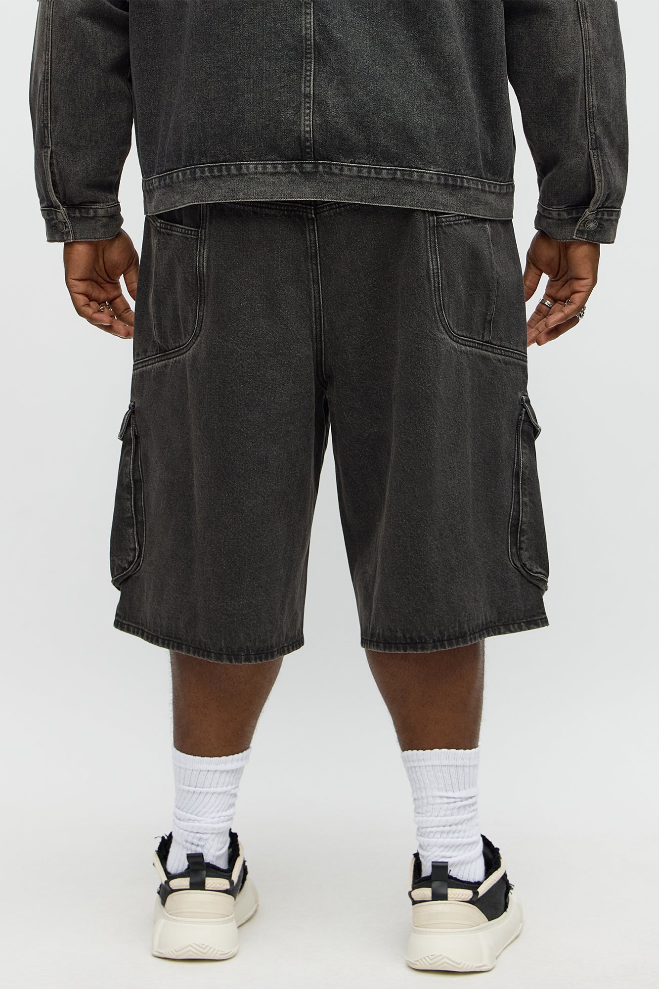 Baggy Bit Contrast Cargo Denim Short - Black Wash