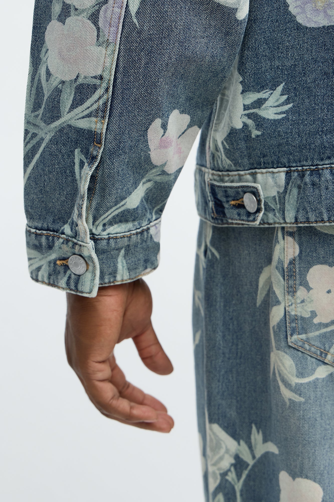 Fallen Roses Trucker Jacket - Medium Blue Wash