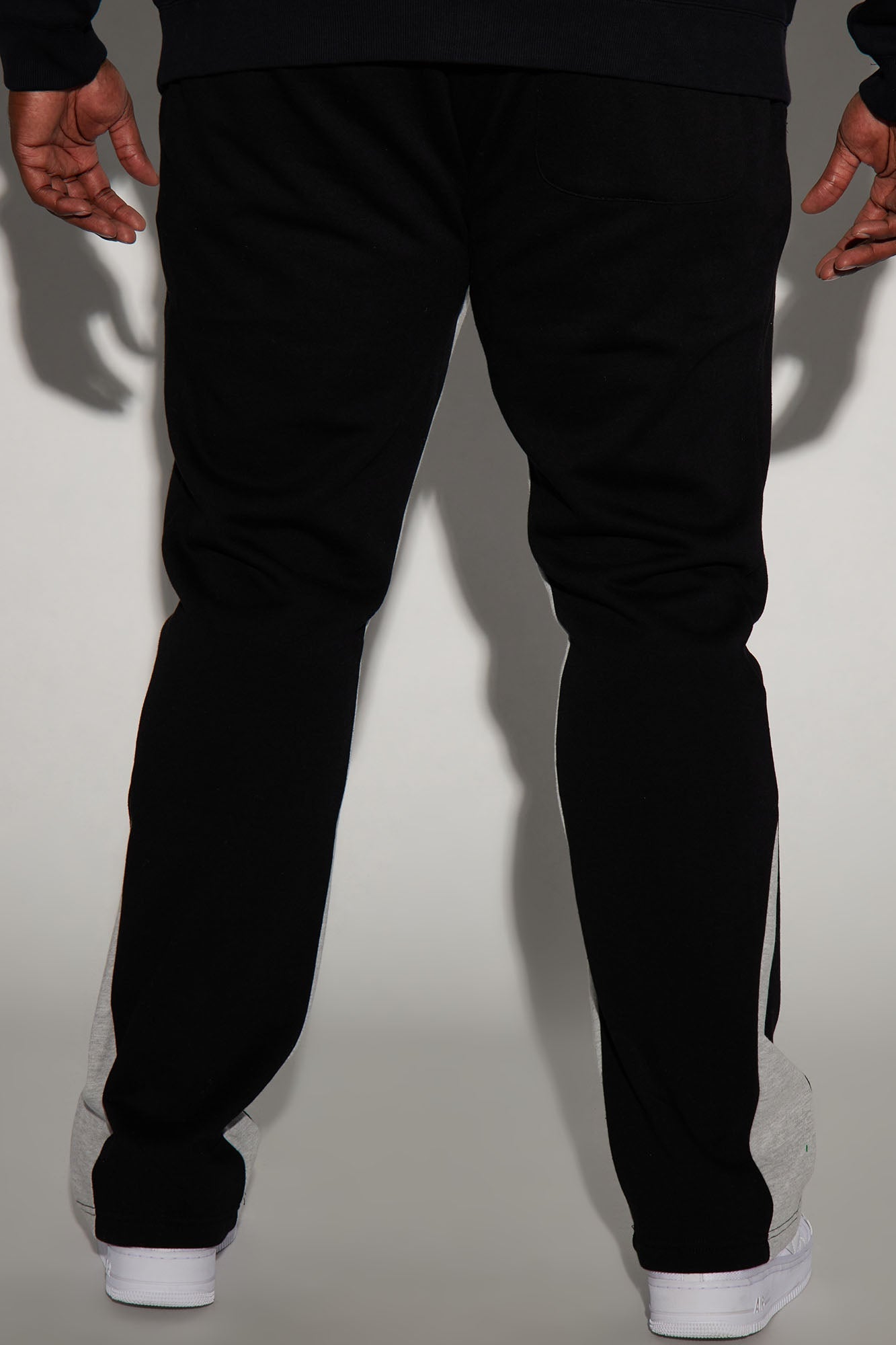 Tyson Flared Sweatpants - Black