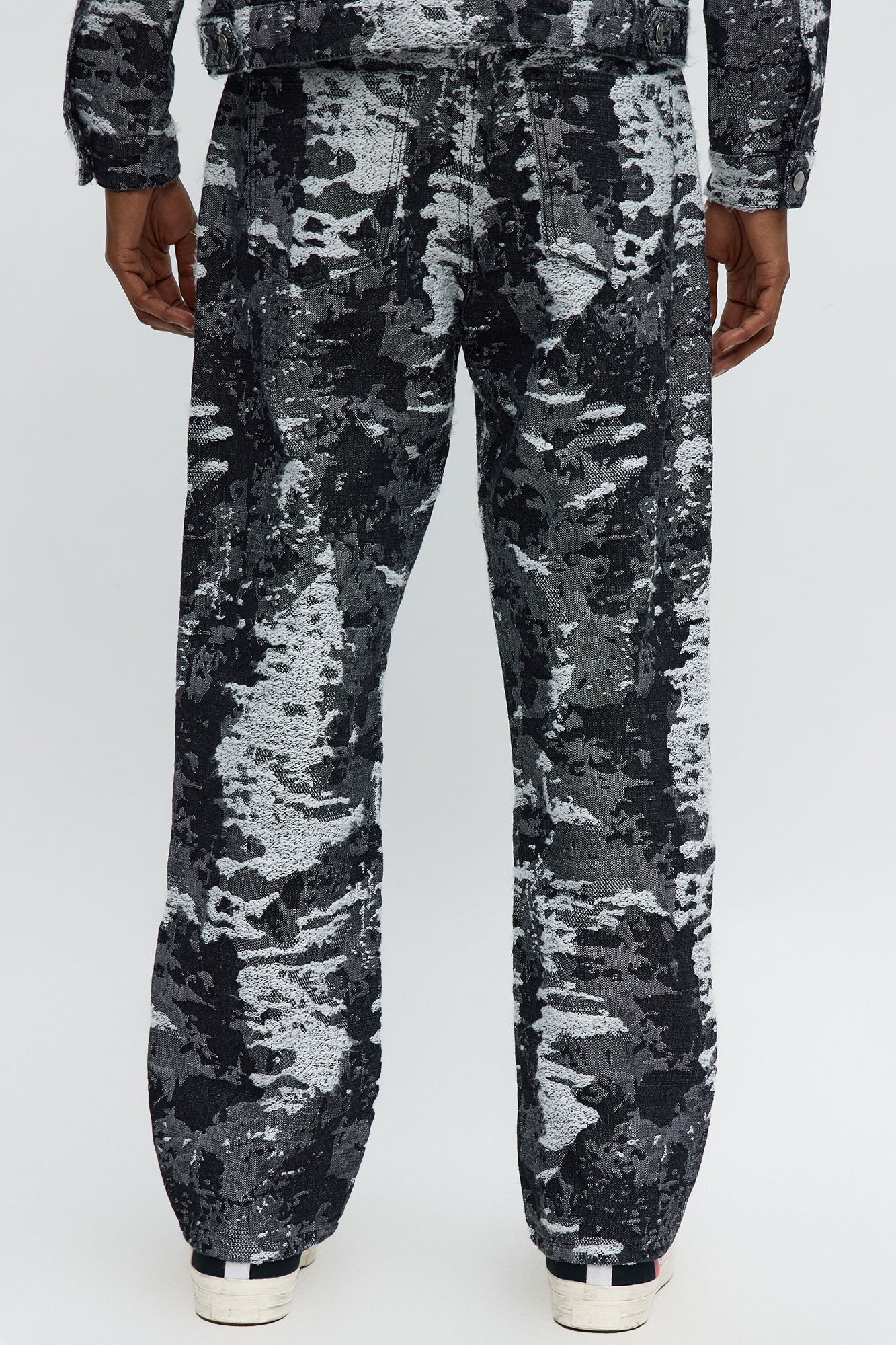 Straight Fading In And Out Jeans - Black Wash