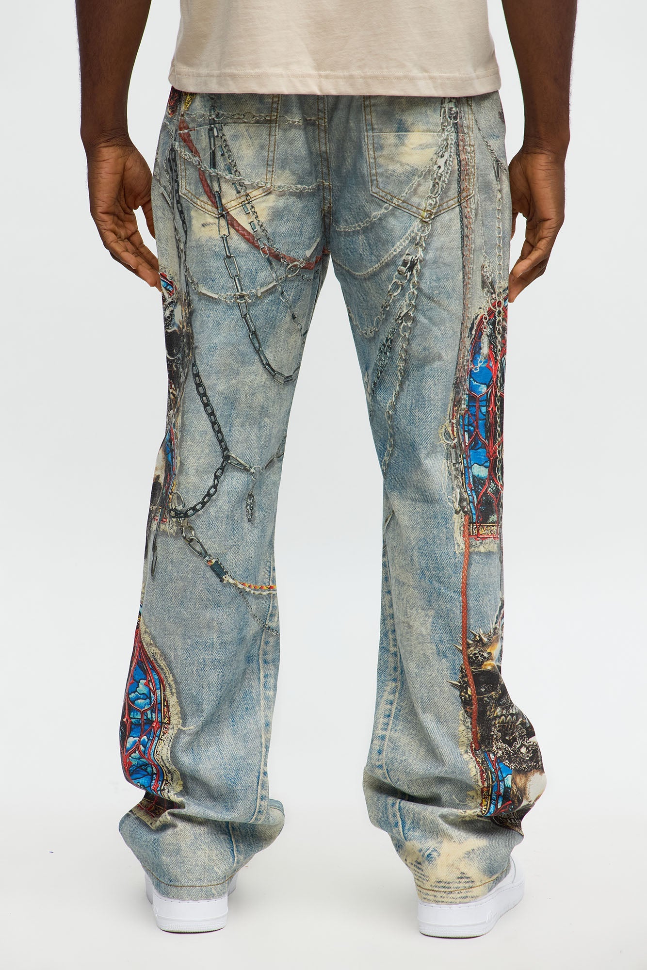 Baggy Holy War Chains Printed Jean - Light Wash