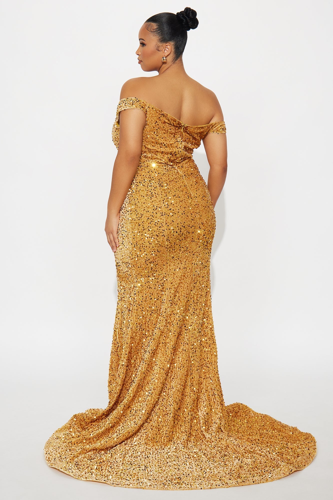 Alora Sequin Maxi Gown - Gold