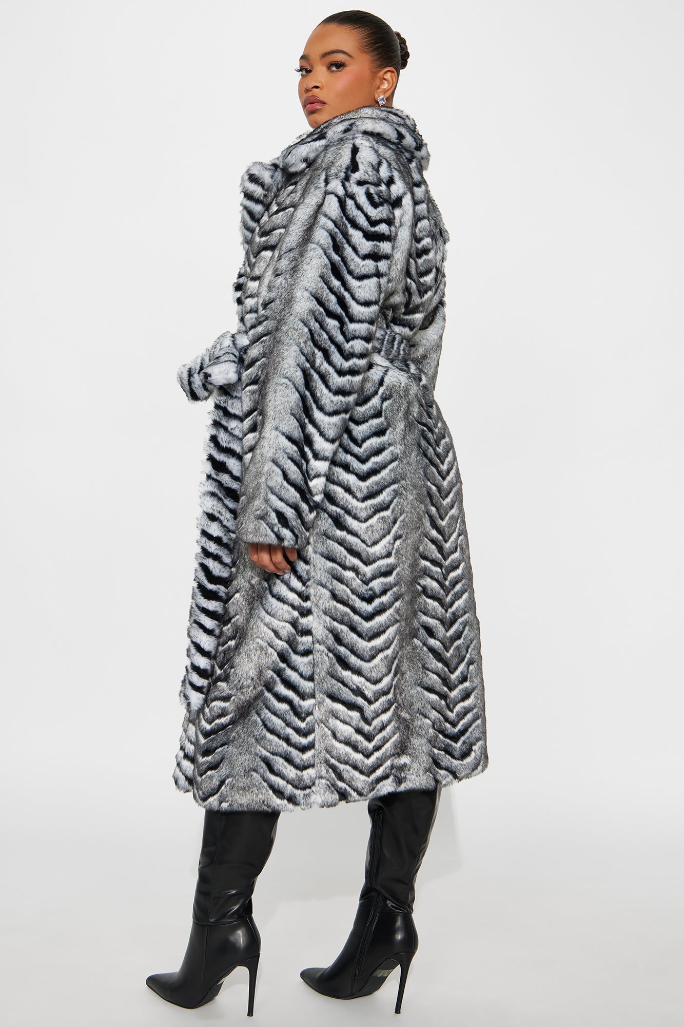 Pretty Prestigious Faux Fur Trench - Black/White