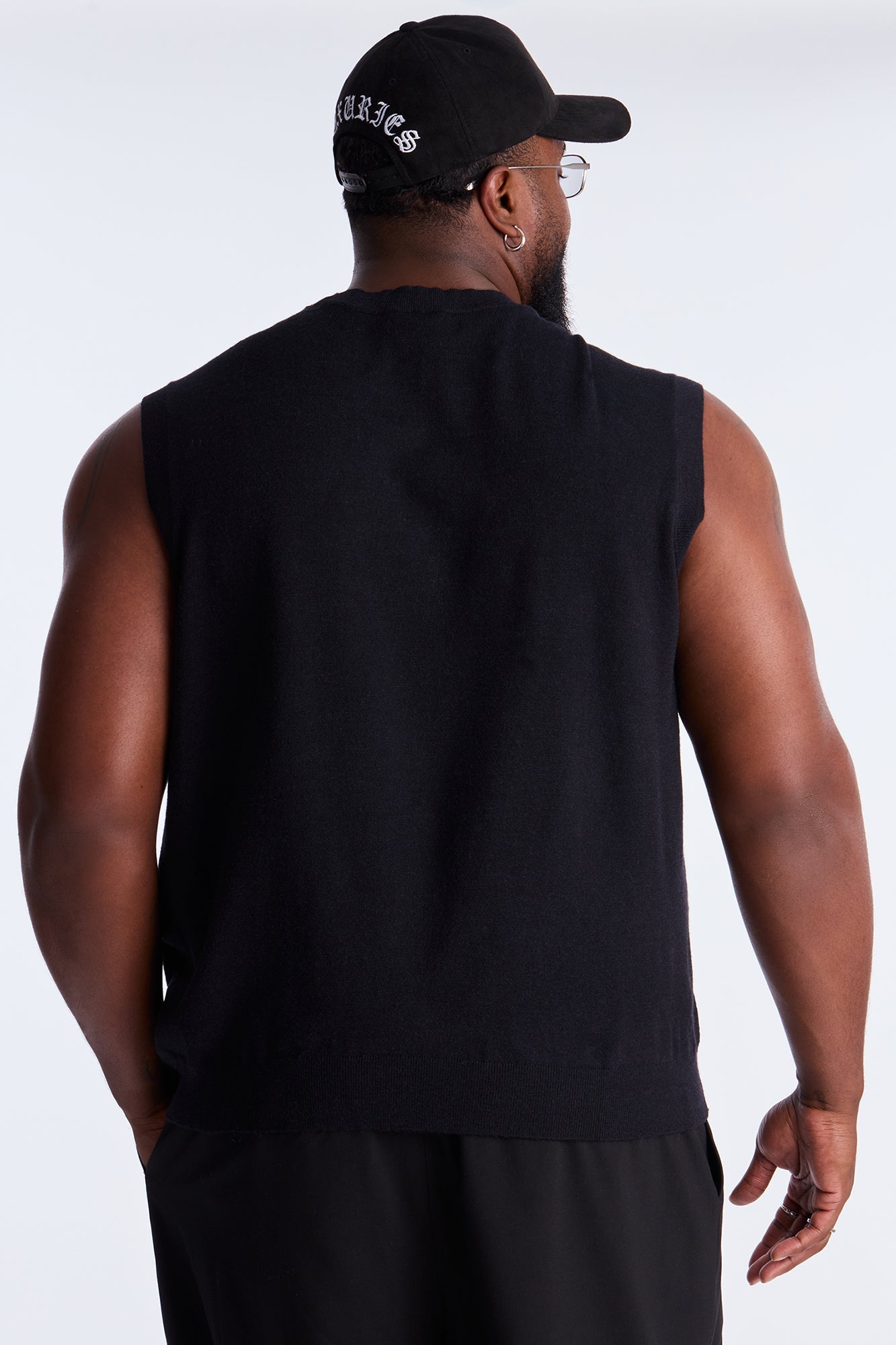 Relaxed Saint Sweater Vest - Black/combo