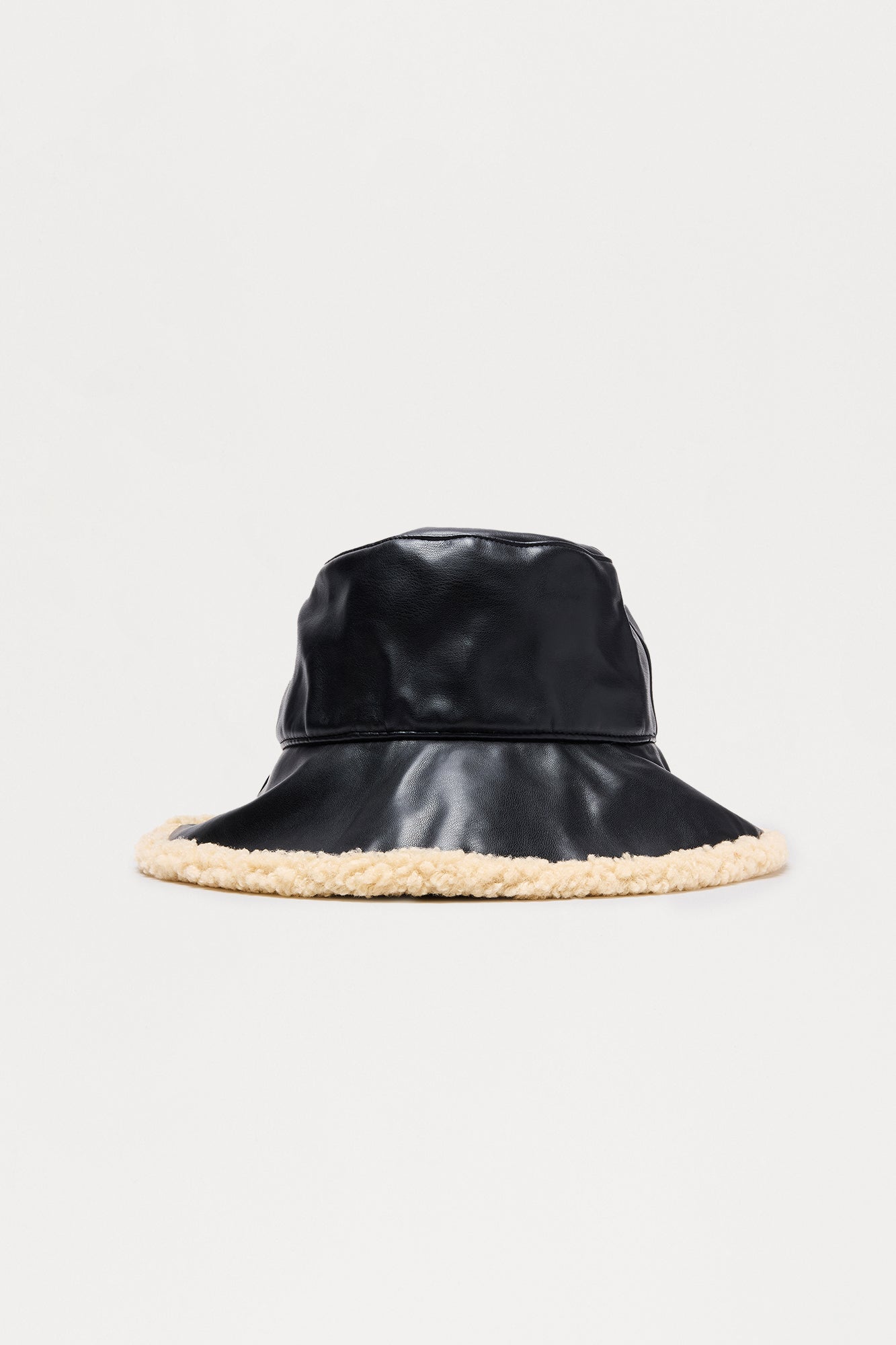 Chance Of Snow Bucket Hat - Black/White