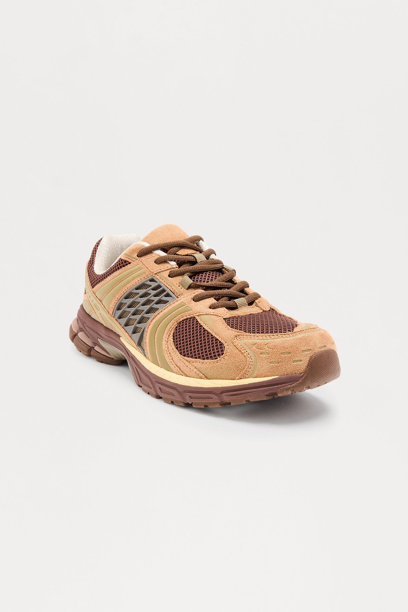 On Track Low Top Sneaker - Brown/combo