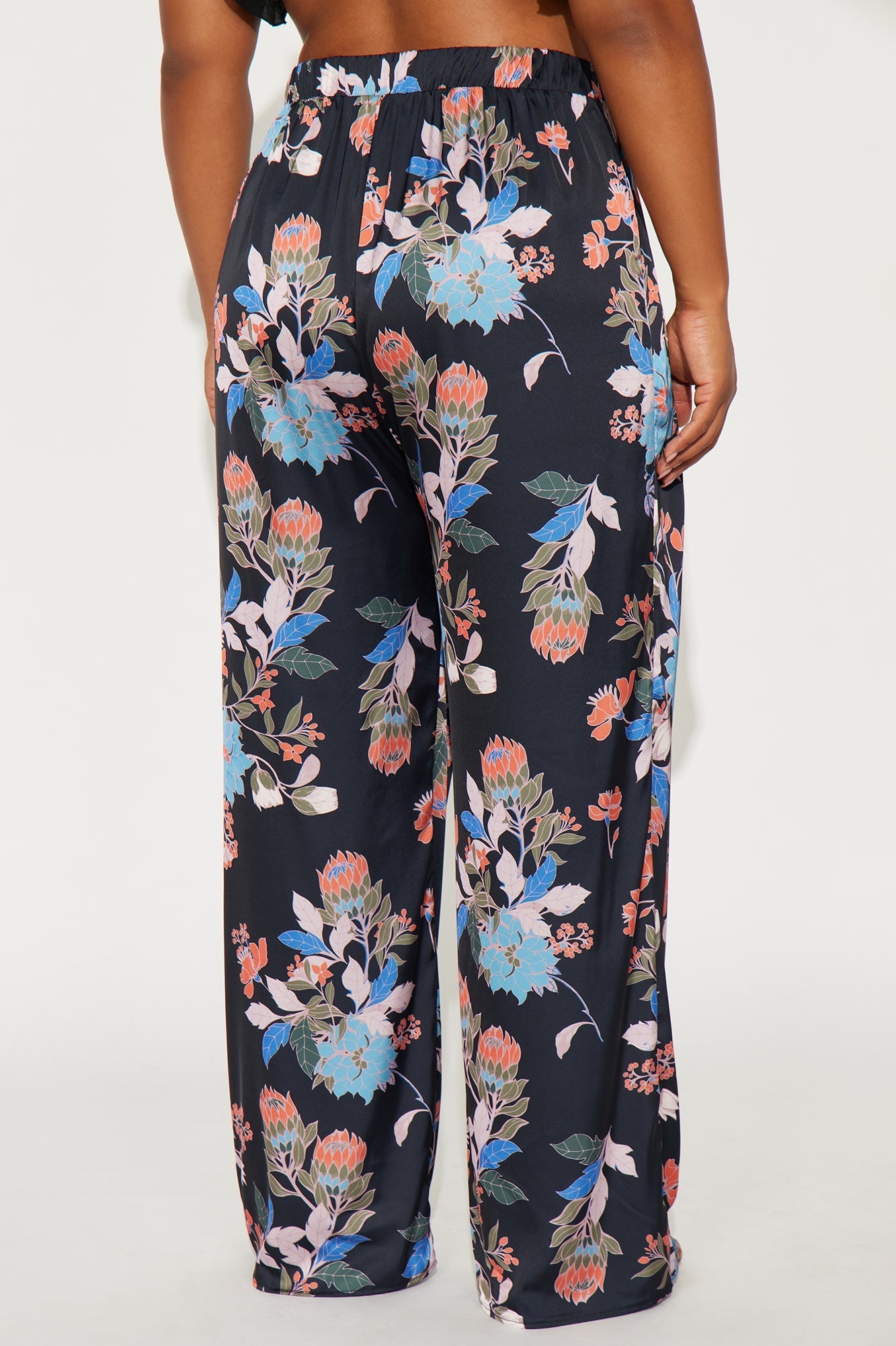 Alexus Satin Floral Wide Leg Pant 33 - Black/combo