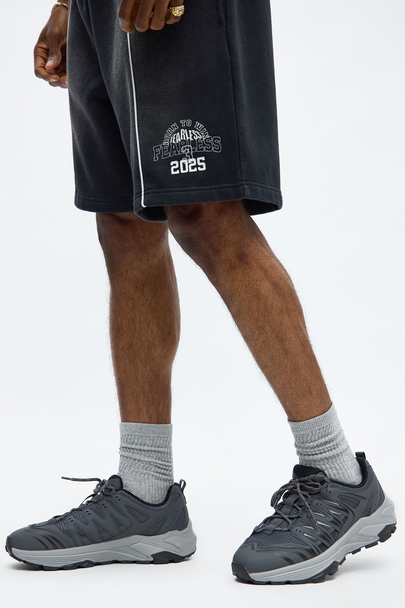 On The Run Low Top Sneaker - Charcoal