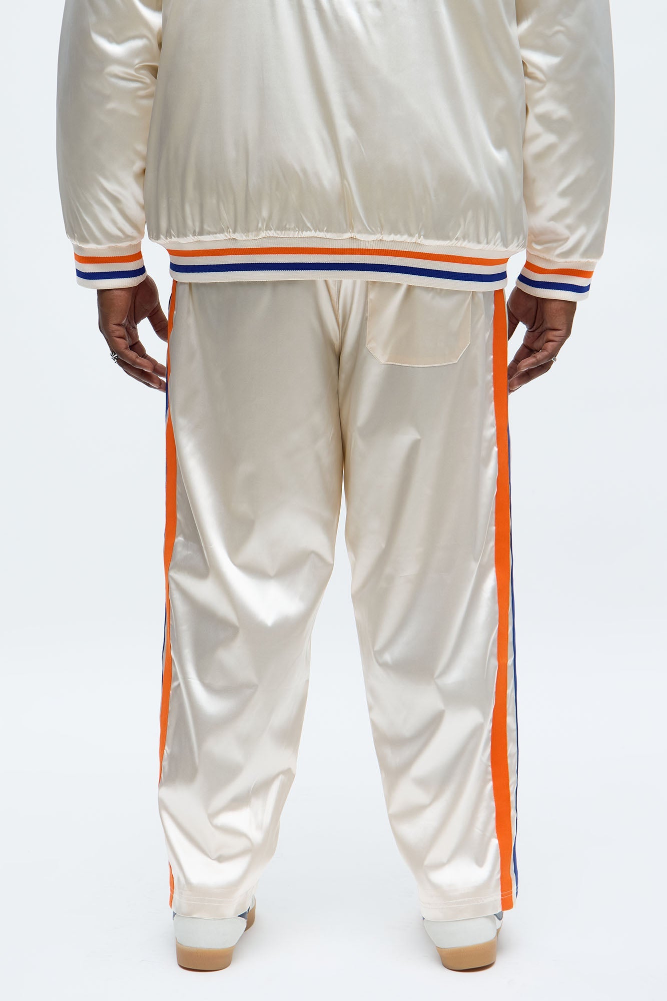 Knicks Night Drift Satin Straight Pants - Off White/combo