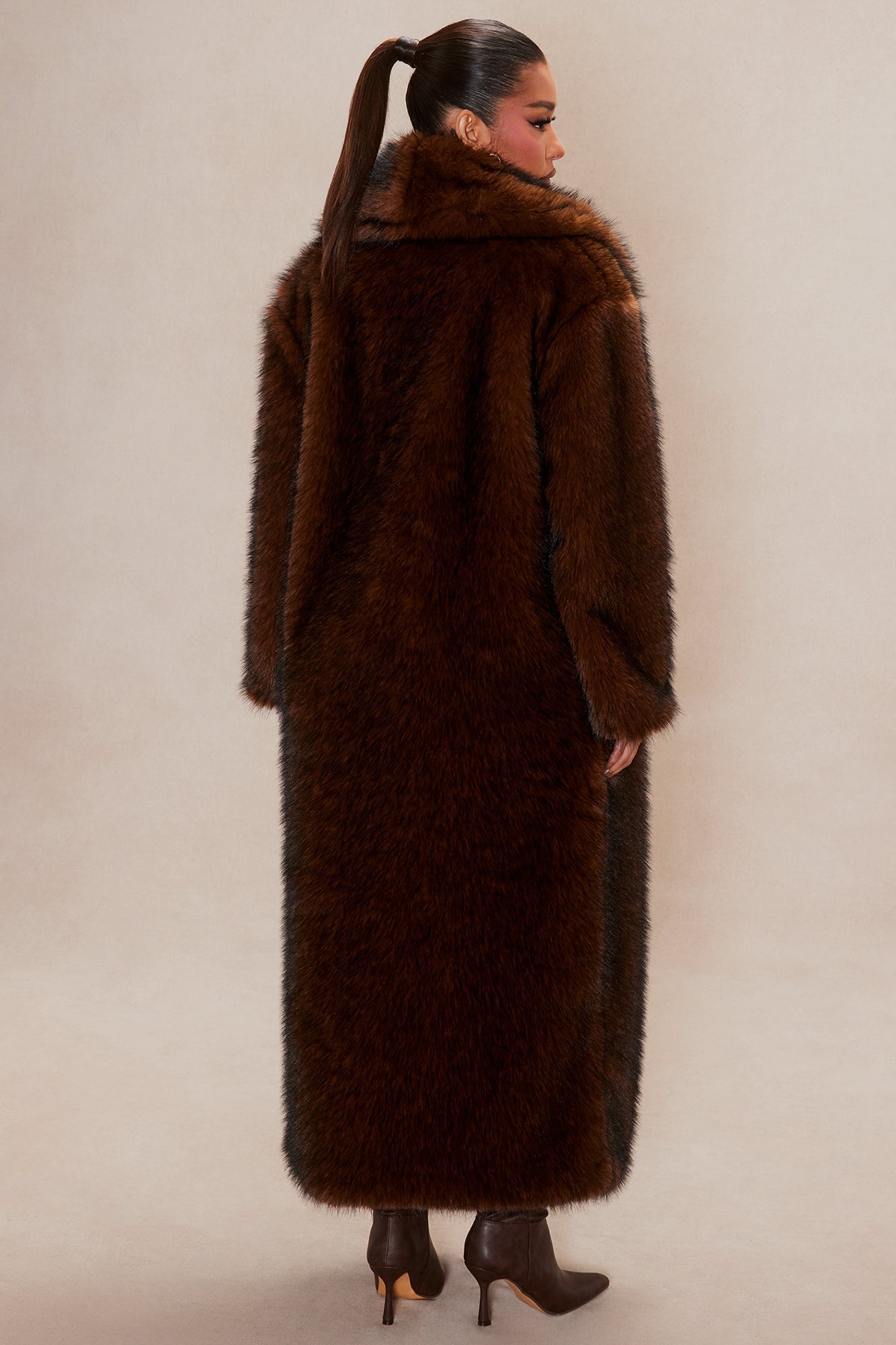 Impossible To Ignore Faux Fur Coat - Chocolate