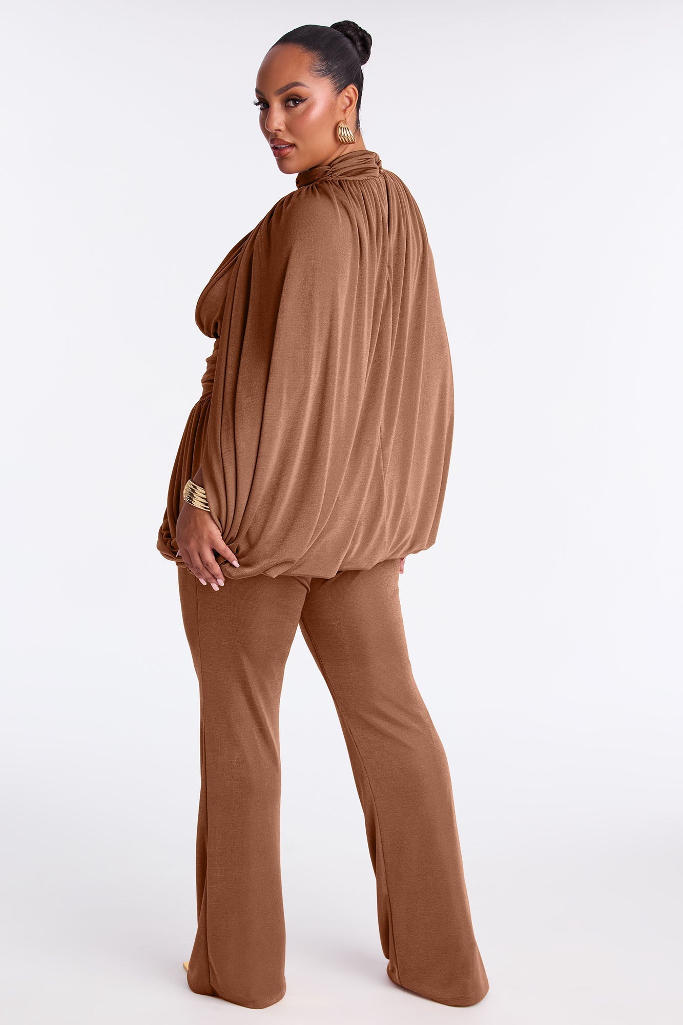 Command Attention Slinky Pant Set - Camel