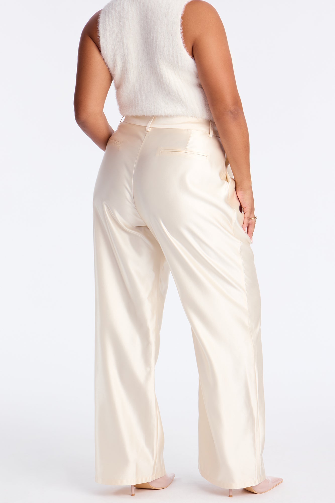 Late Night Cue Satin Wide Leg Pant 32″ - Ivory