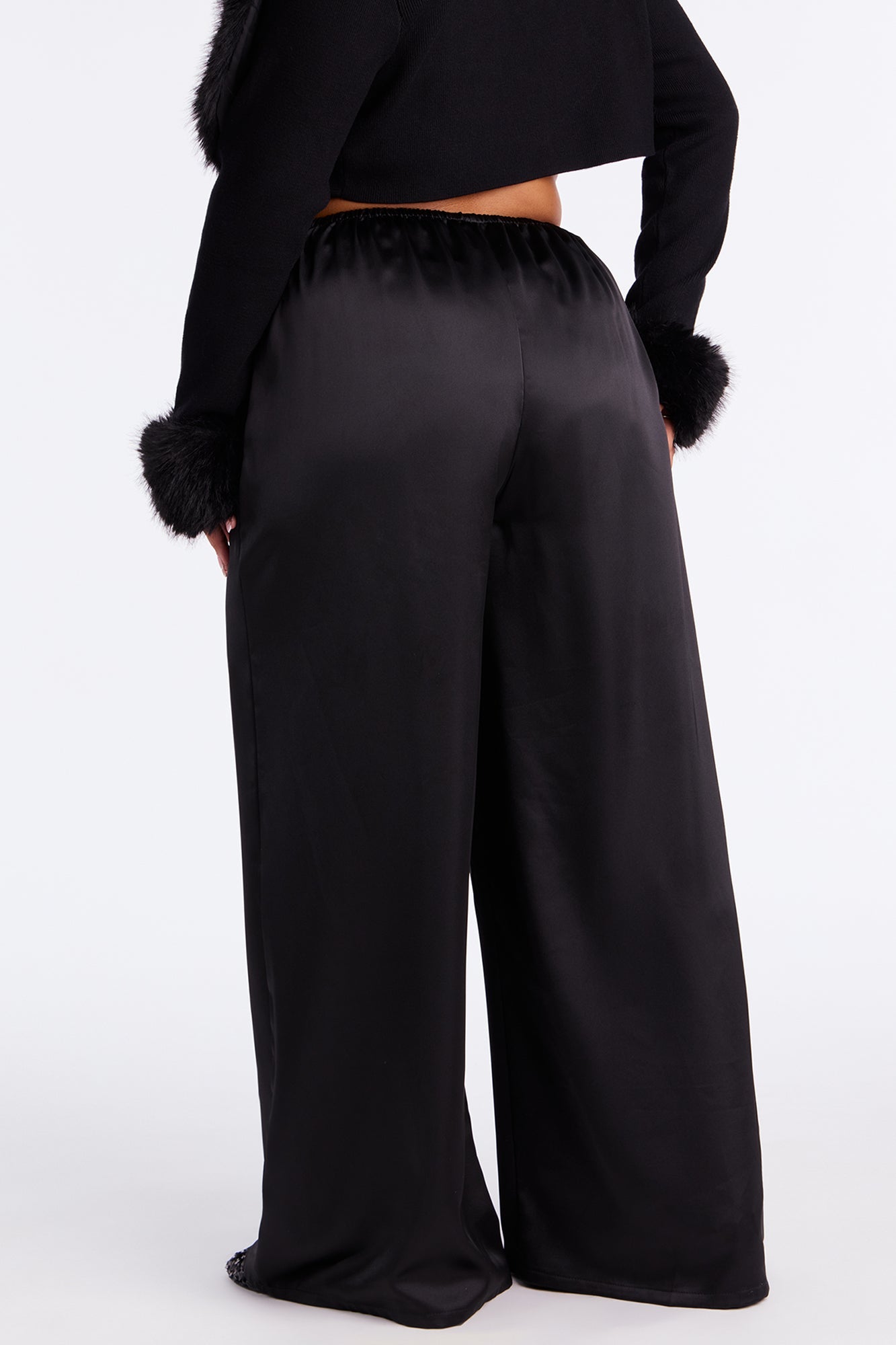 Shine On Satin Wide Leg Pant 32″ - Black