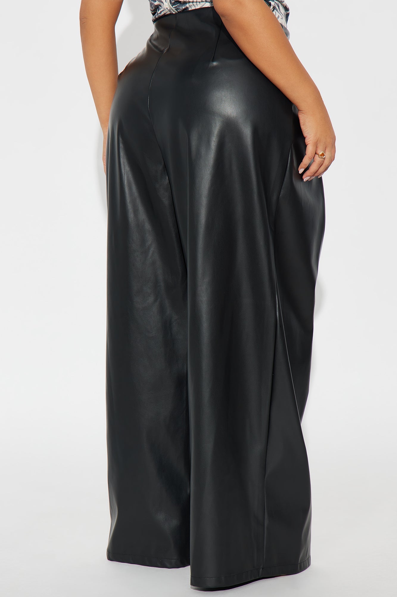 Mindful Thoughts Faux Leather Wide Leg Pant 33 - Black
