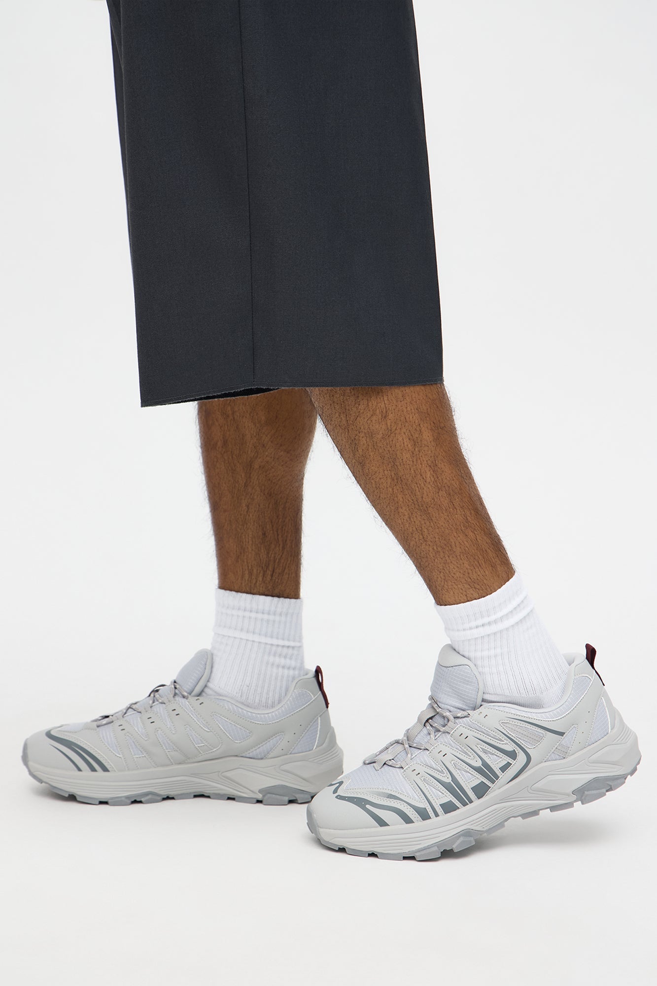 On The Run Low Top Sneaker - Grey