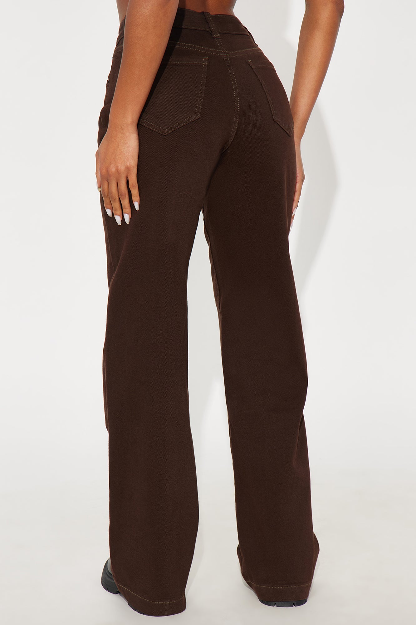 Classic Stretch Straight Leg Jeans - Brown