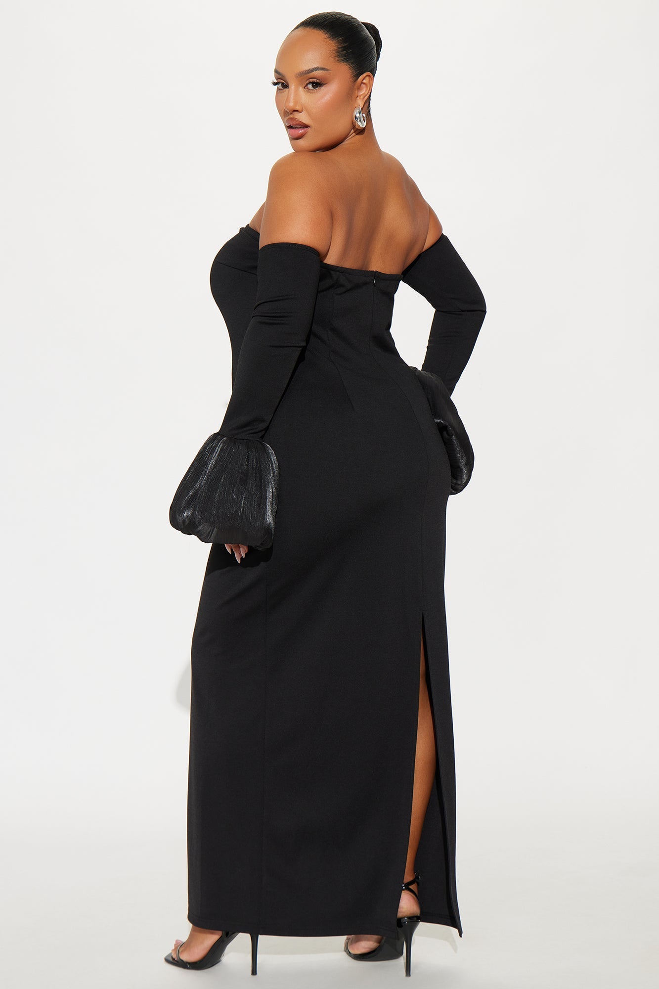Chic Conflict Off Shoulder Maxi Dress - Black