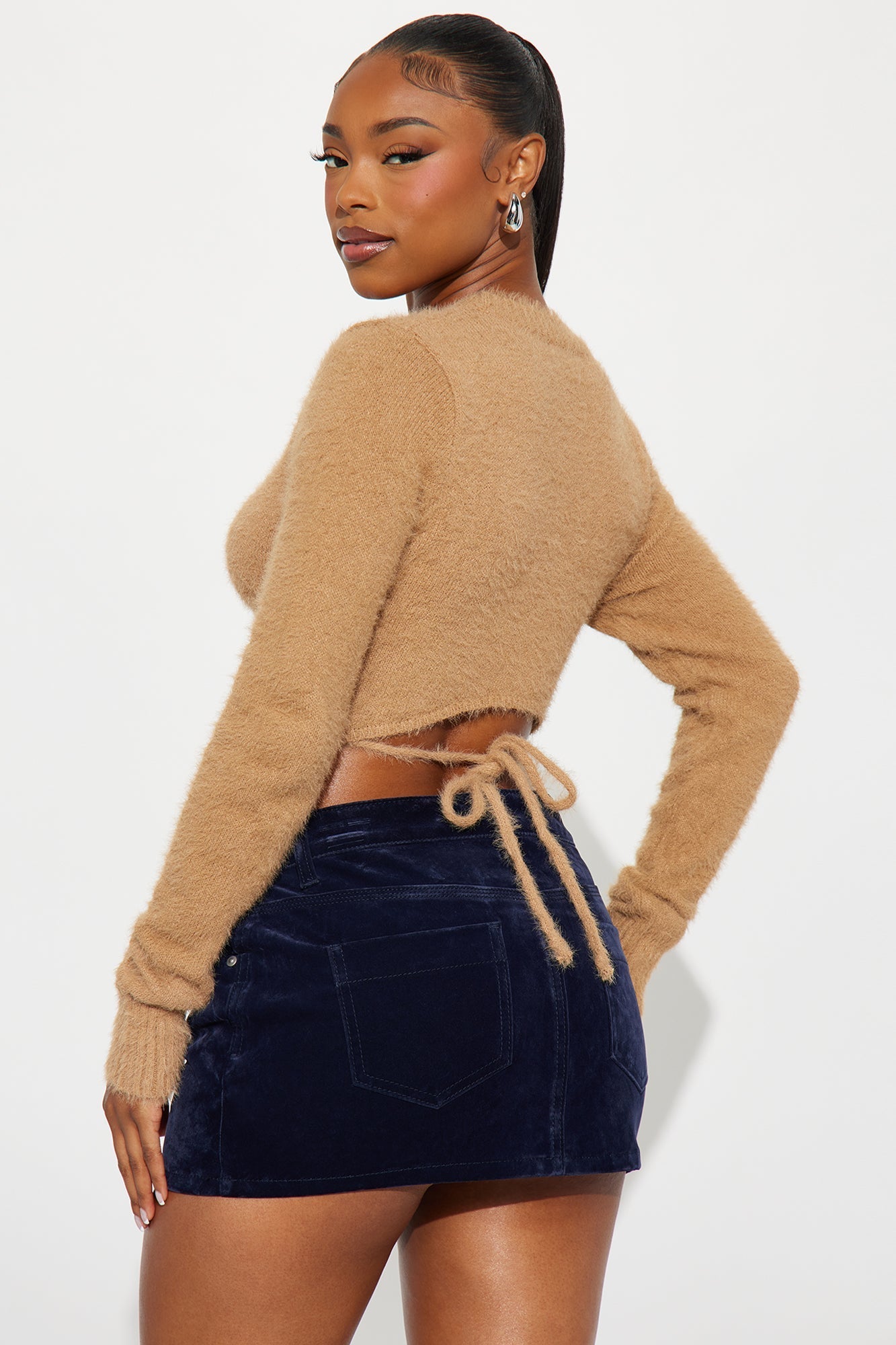 Alayna Crew Neck Fuzzy Sweater - Camel