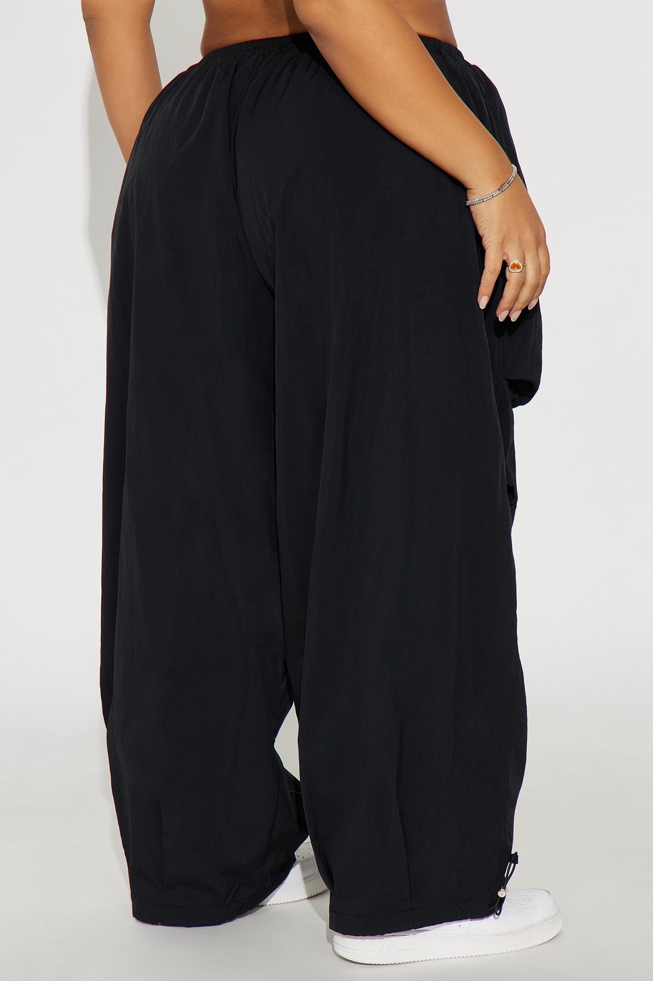 Keep Up Windbreaker Joggers 30″ - Black