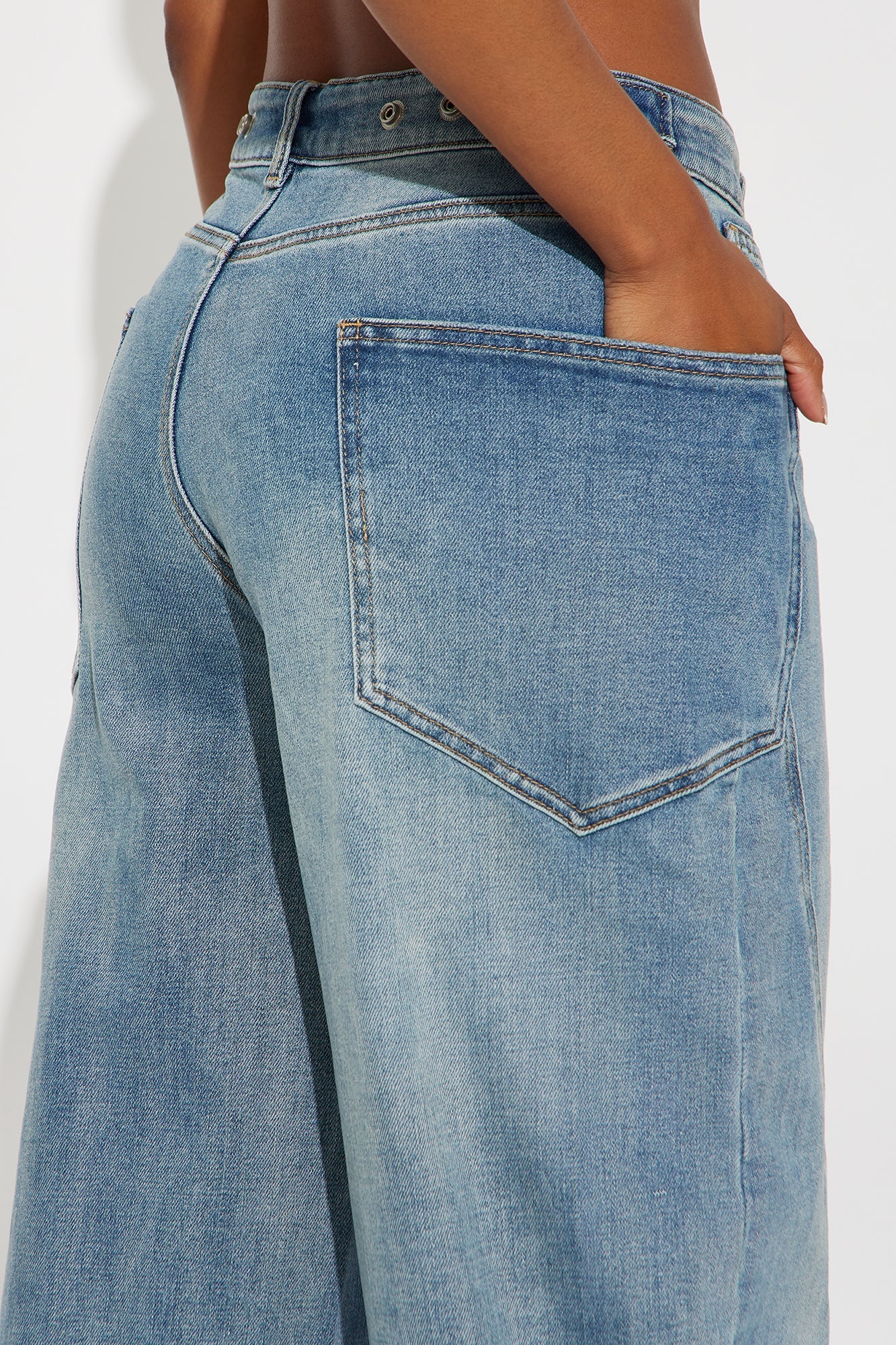 Taking Space Baggy Jeans - Light Wash