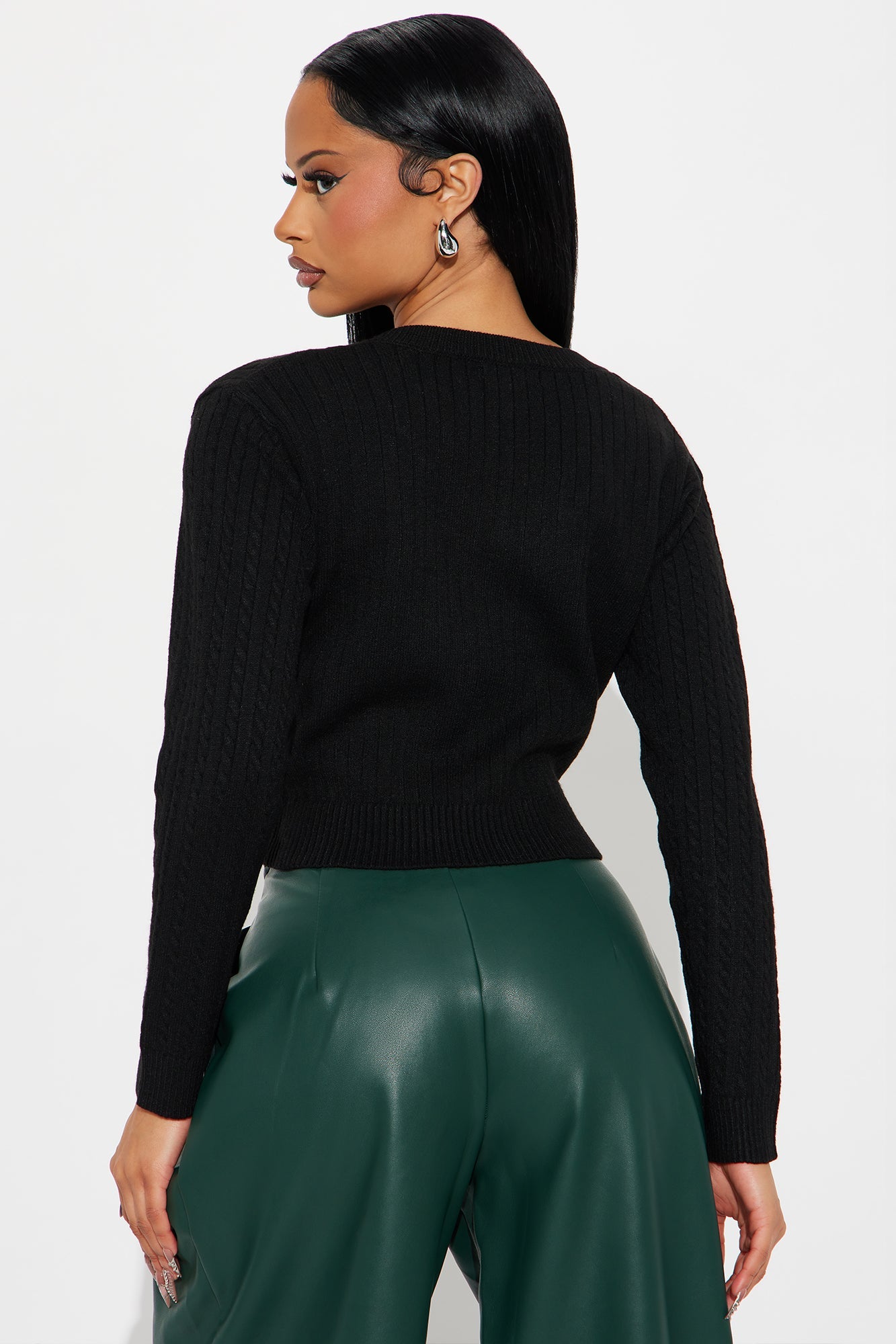 Frosty V Neck Cable Knit Sweater - Black