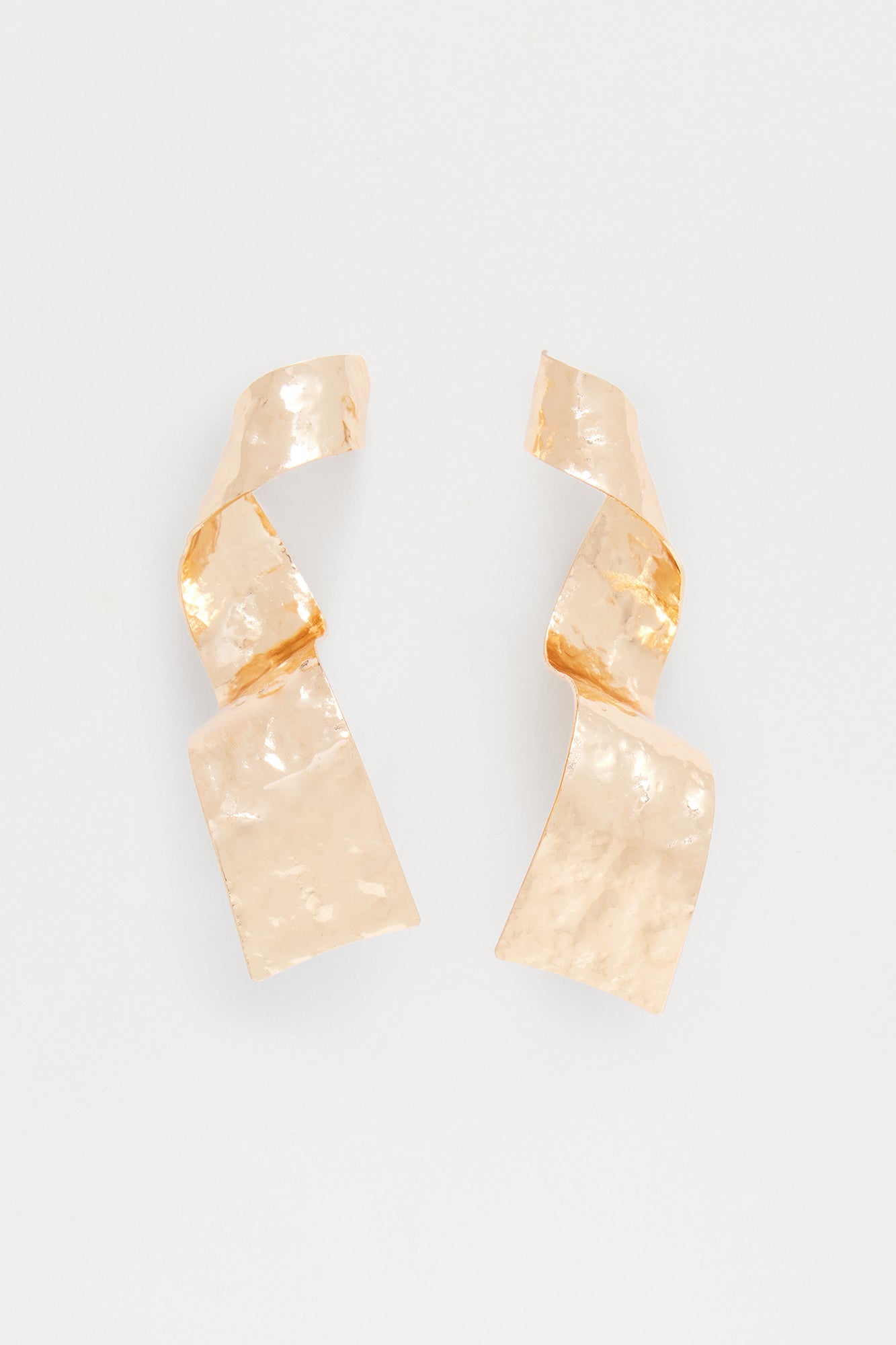 Curl Up Next To You Drop Earrings - Gold