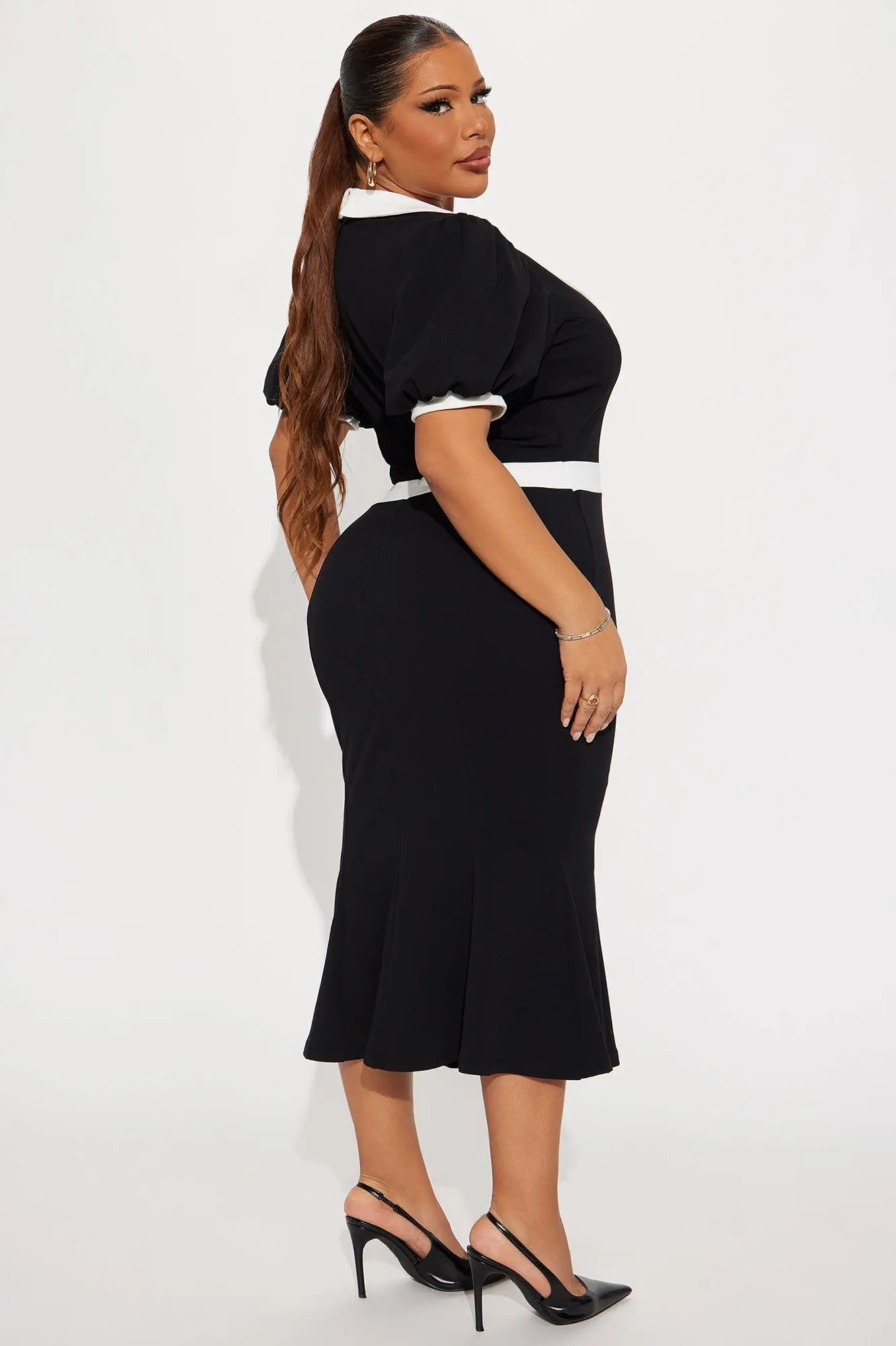 Alora Contrast Mermaid Midi Dress - Black/White