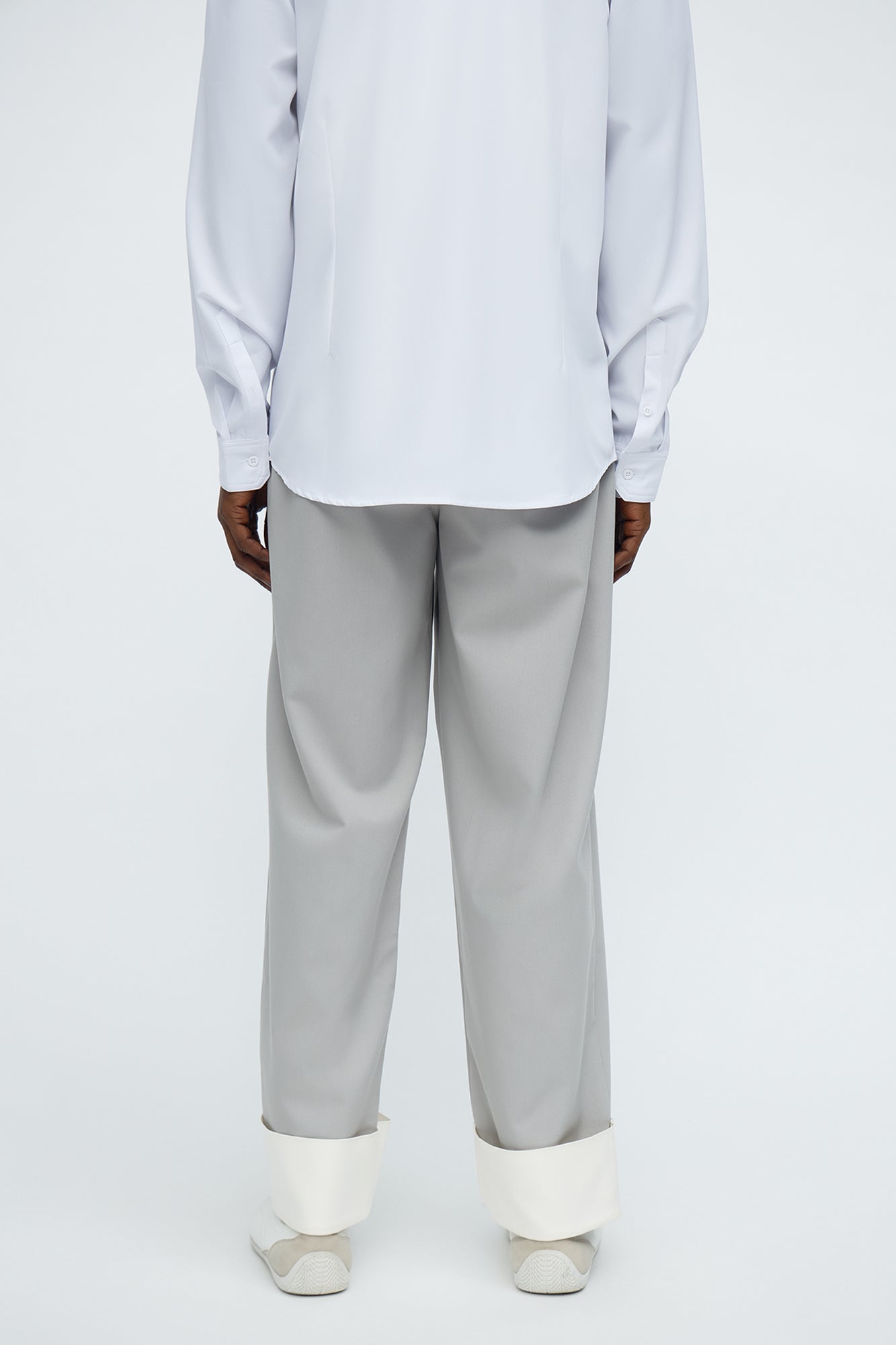 Larchmont Pleated Trouser - Grey