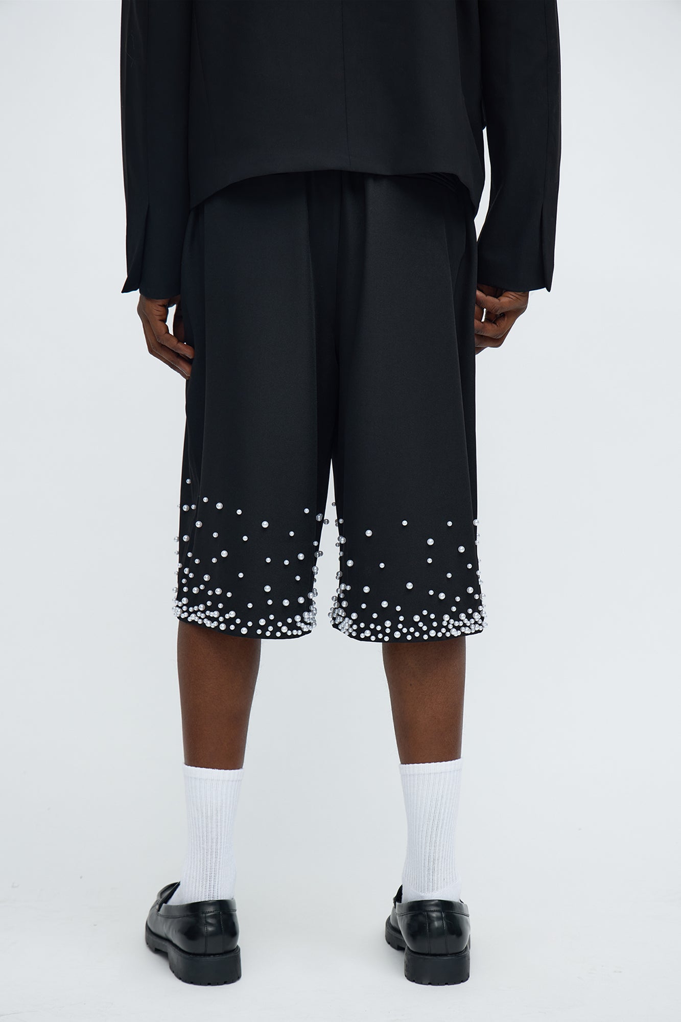 Wide Leg Double Pleated Pearl Waterfall Short - Black