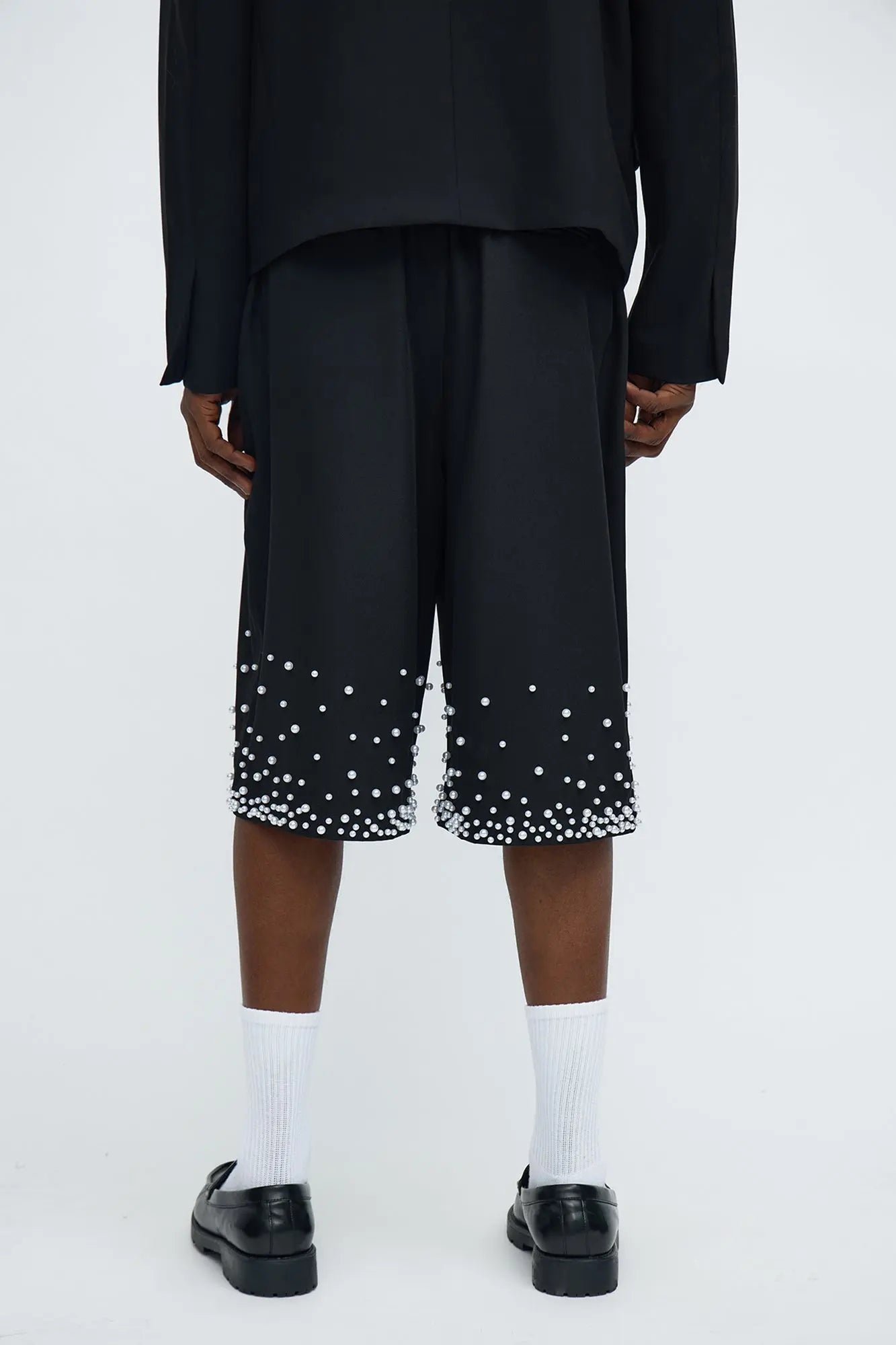 Wide Leg Double Pleated Pearl Waterfall Short - Black