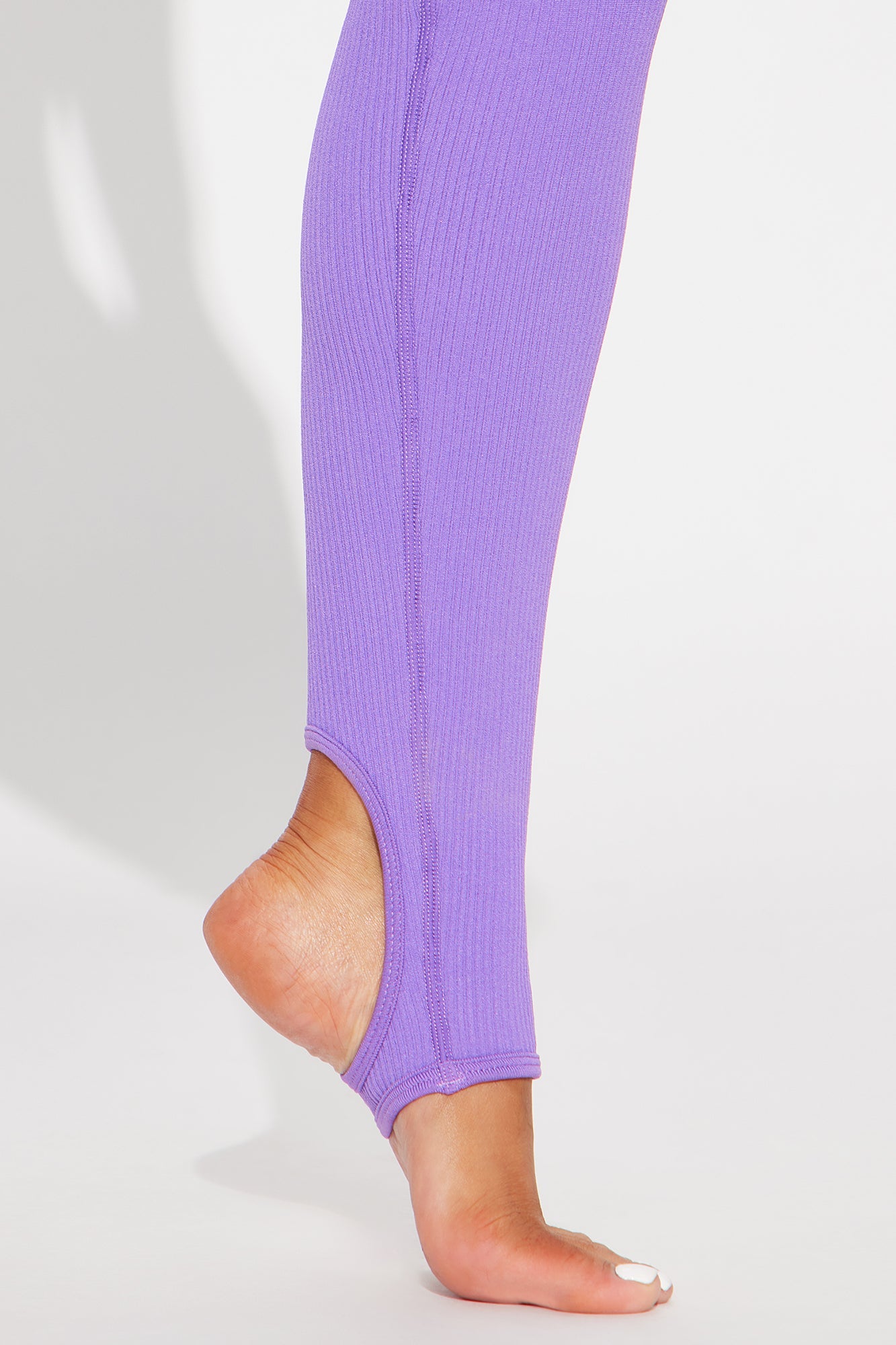 Effortless Triton Ribbed Seamless Stirrup - Lavender