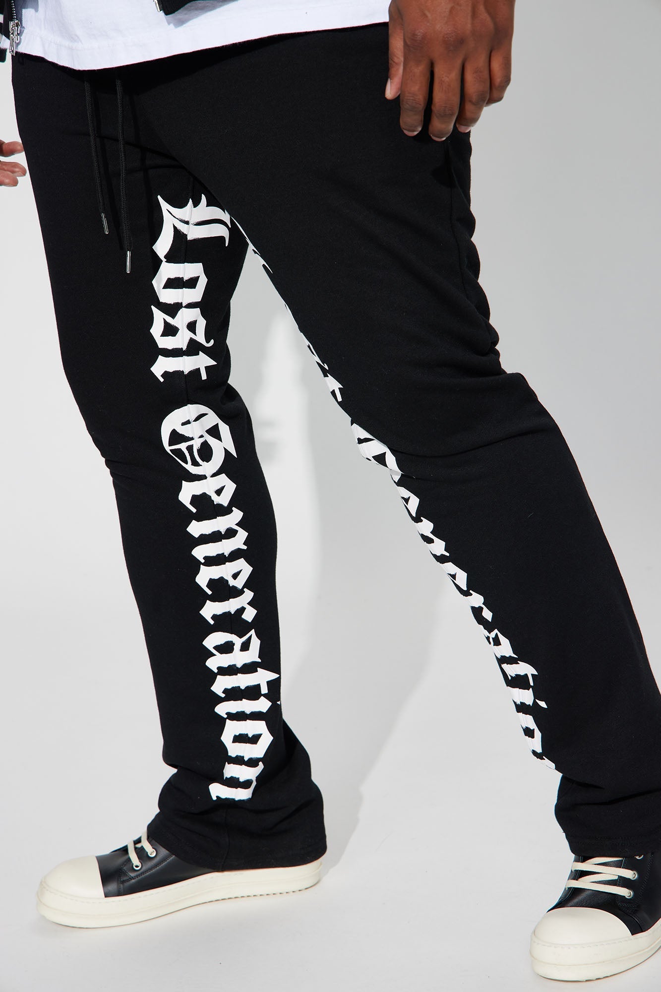 Lost Generation Sweatpant - Black