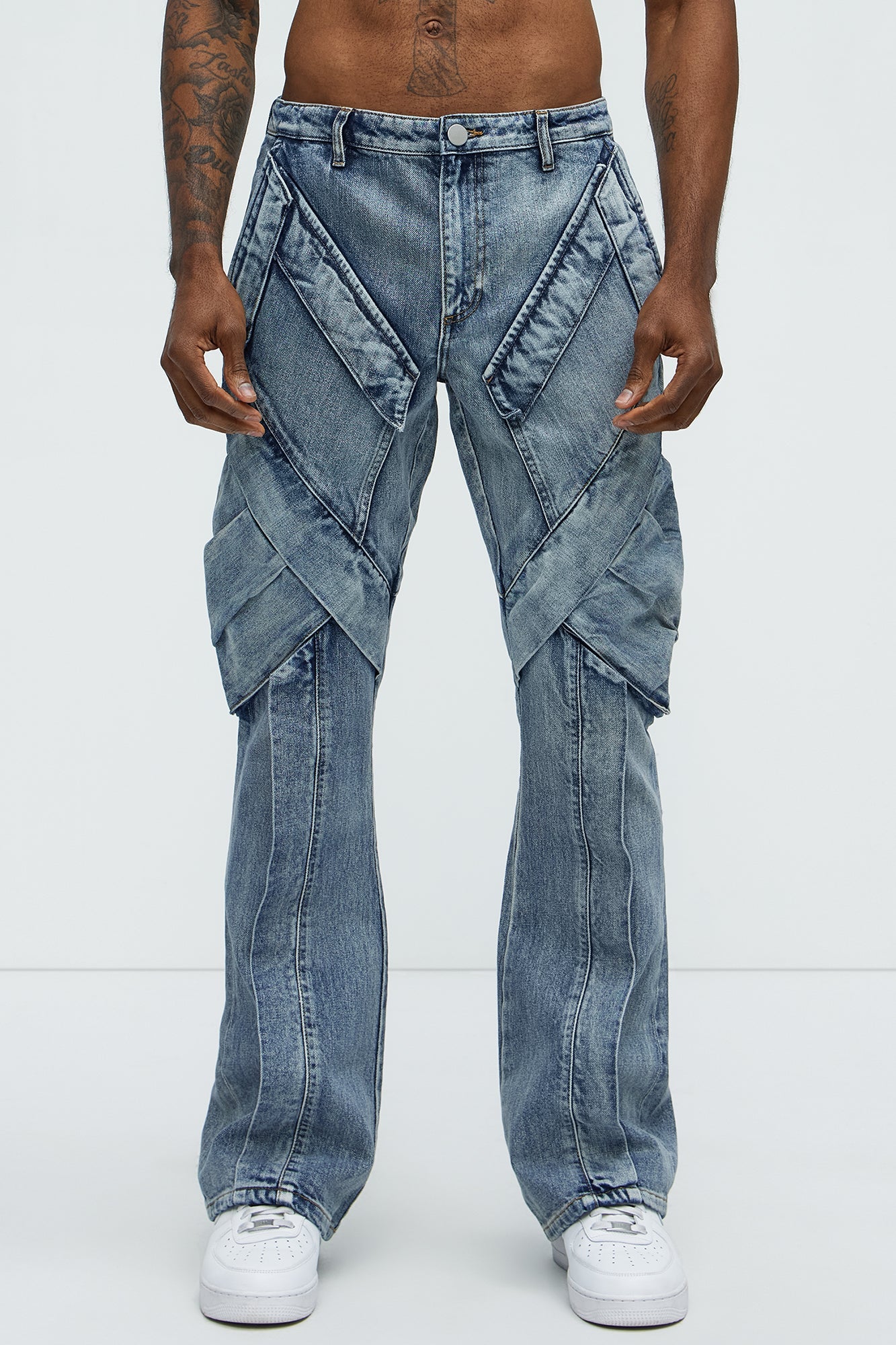Arlong Paneled Stacked Slim Flare Jeans - Light Wash