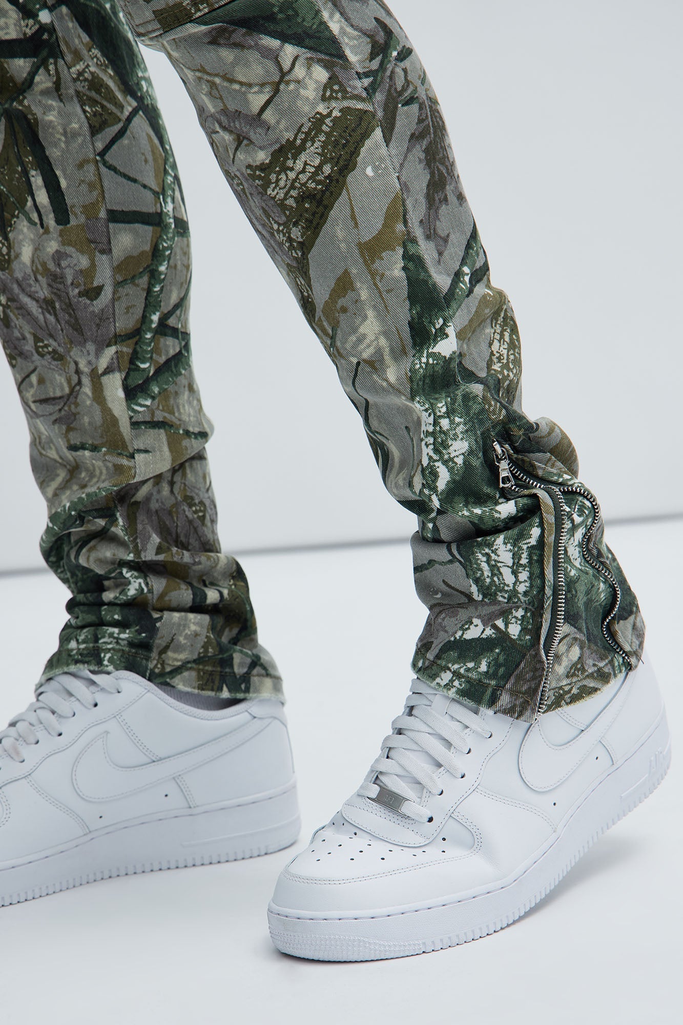 Convertible Stacked Skinny Flare Jeans - Taupe/combo