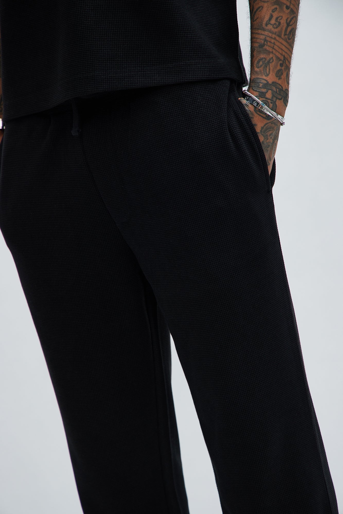 Cairo Textured Straight Pants - Black