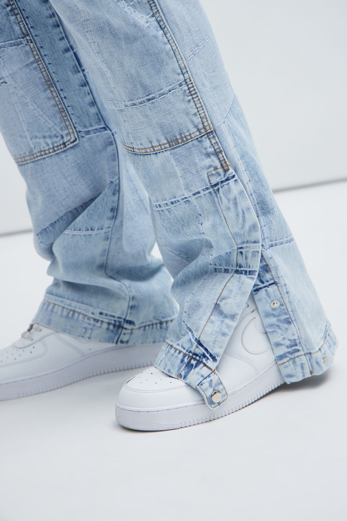 Verdugo Carpenter Flare Jeans - Light Blue Wash