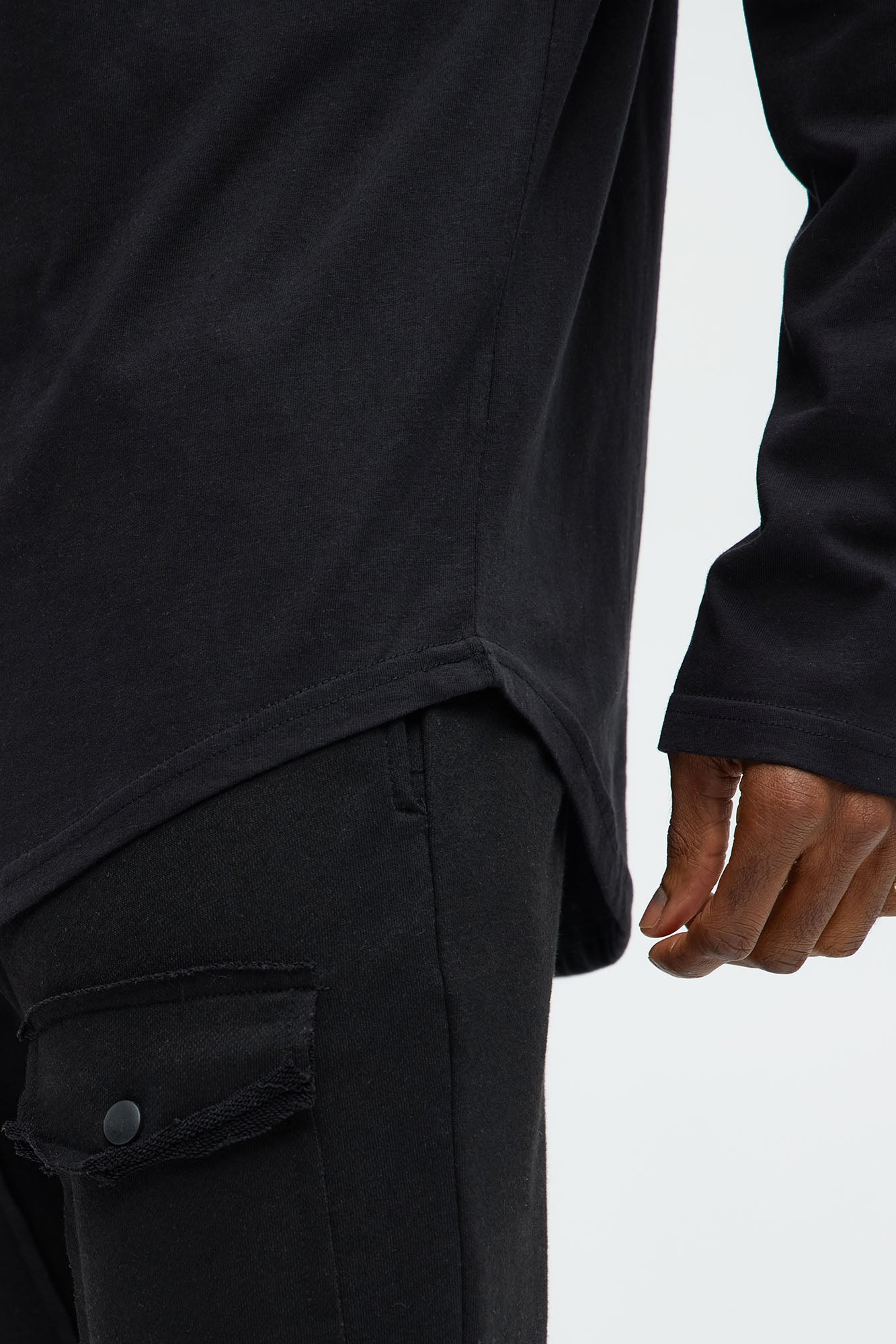 Essential Long Sleeve Scallop Tee - Black