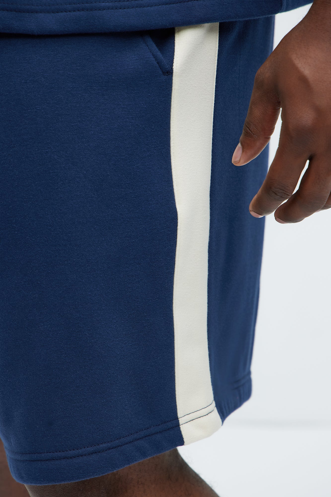 Tyson Oversized Heavyweight Striped Shorts - Navy