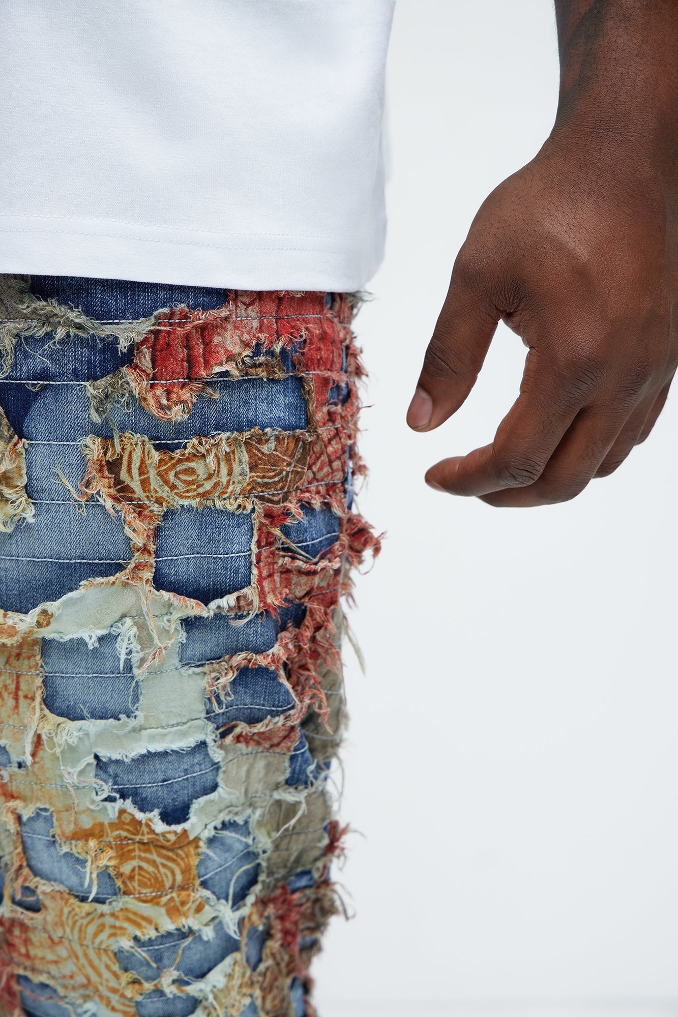 Edgar Vintage Shredded Slim Jeans - Medium Wash