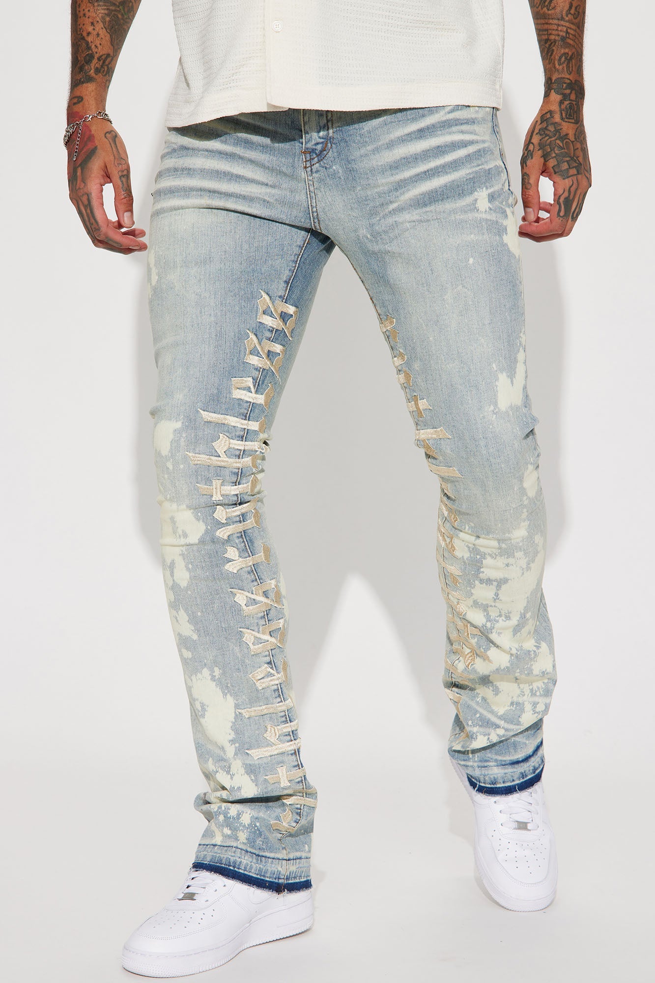 Ruthless Embroidered Stacked Skinny Flare Jeans - Bleach Blue Wash