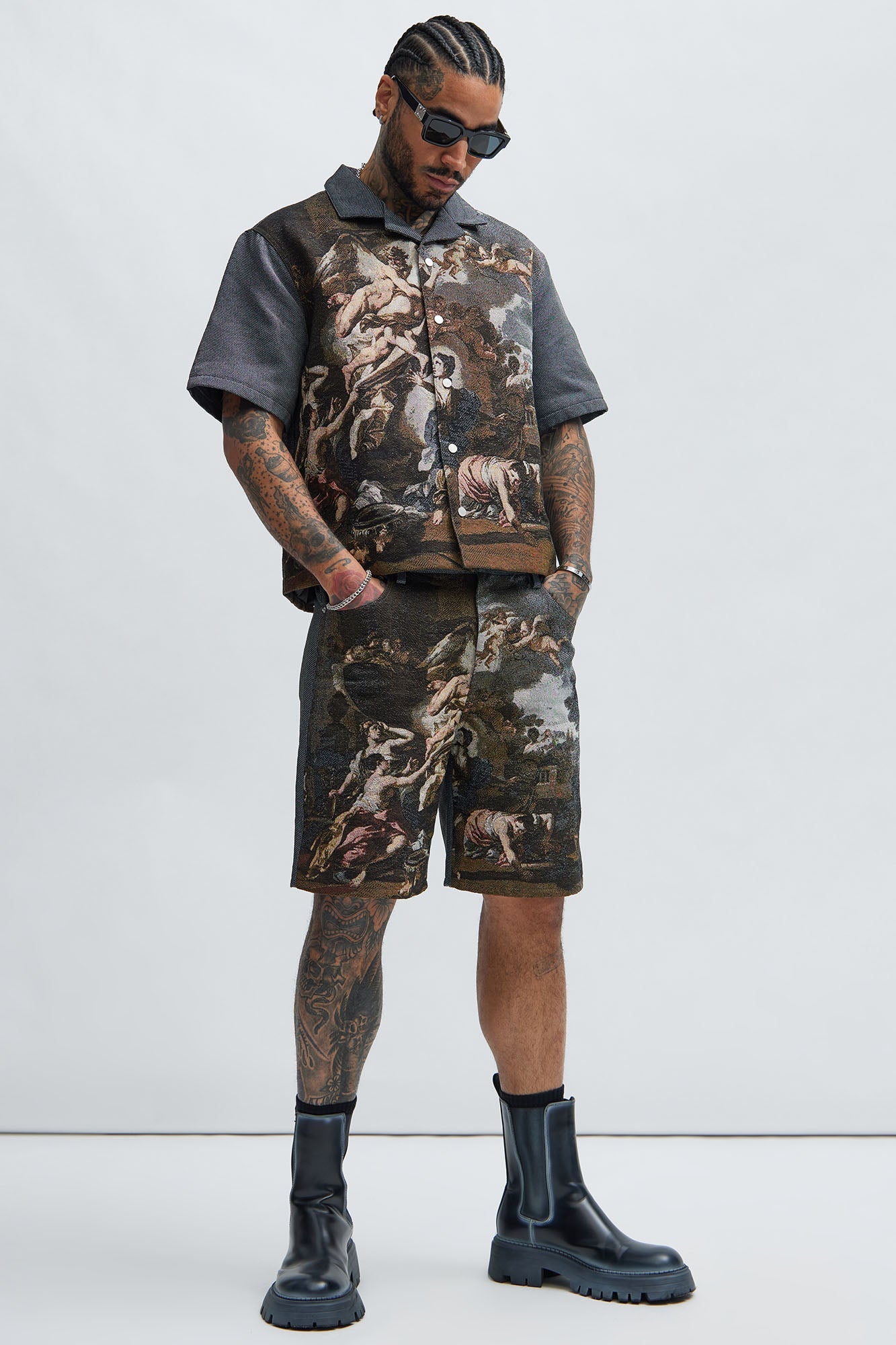 Cassiel Tapestry Shorts - Multi Color