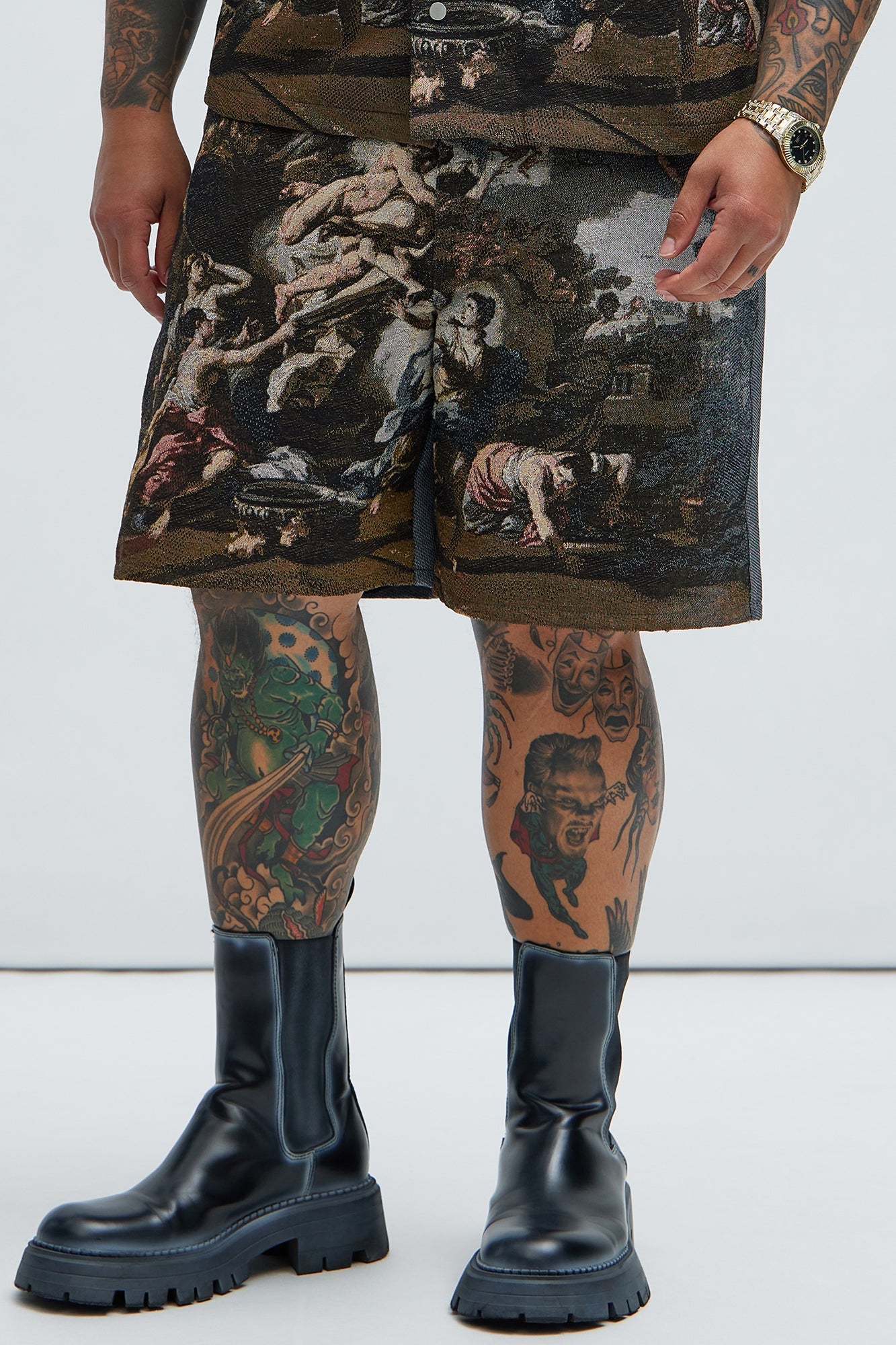 Cassiel Tapestry Shorts - Multi Color