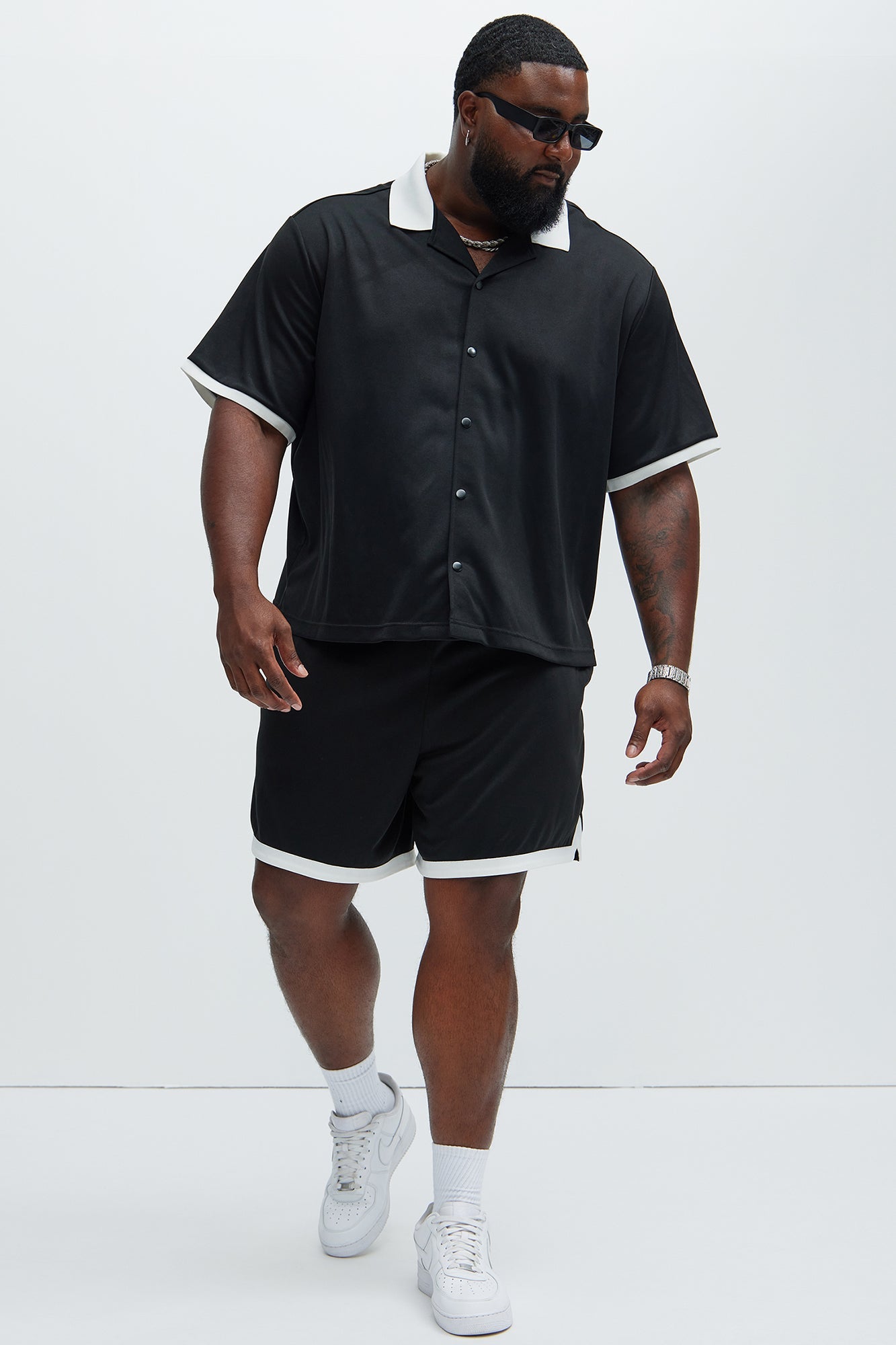 Kingpin Warmup Shorts - Black