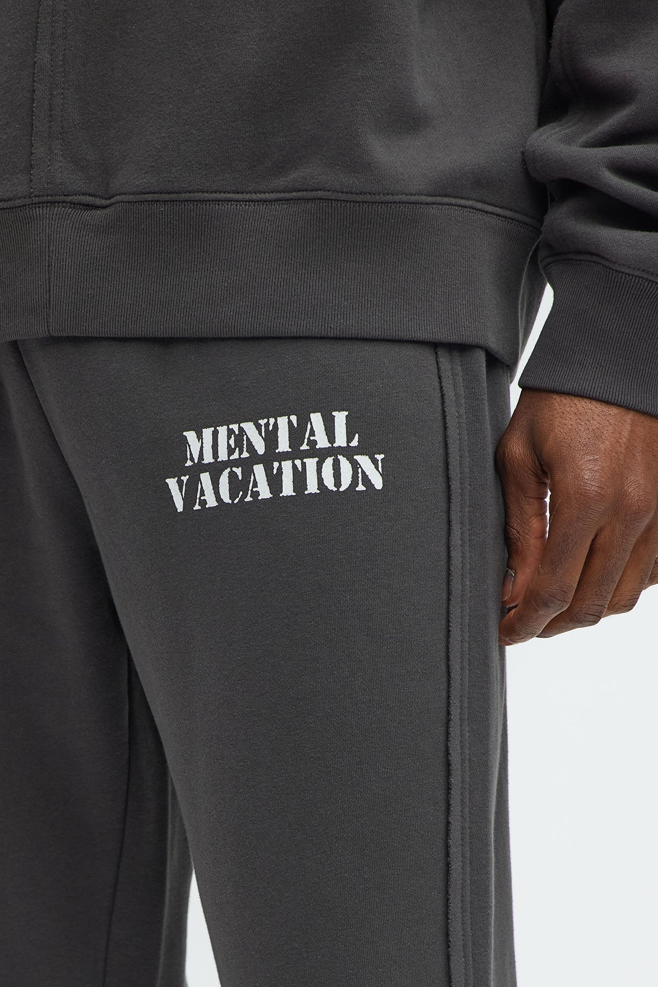 Mental Vacation Jogger - Black
