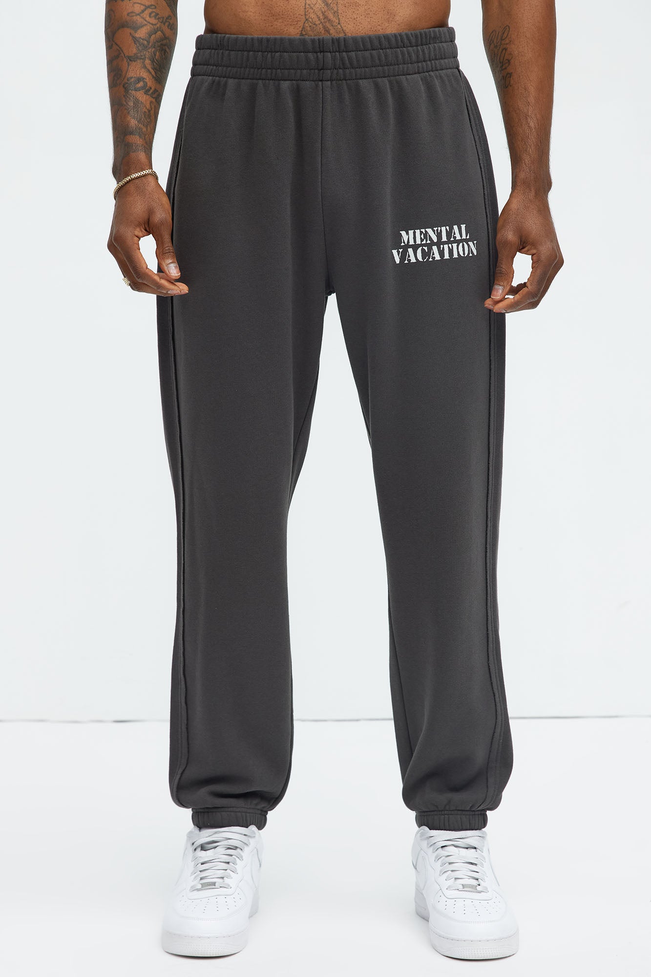 Mental Vacation Jogger - Black