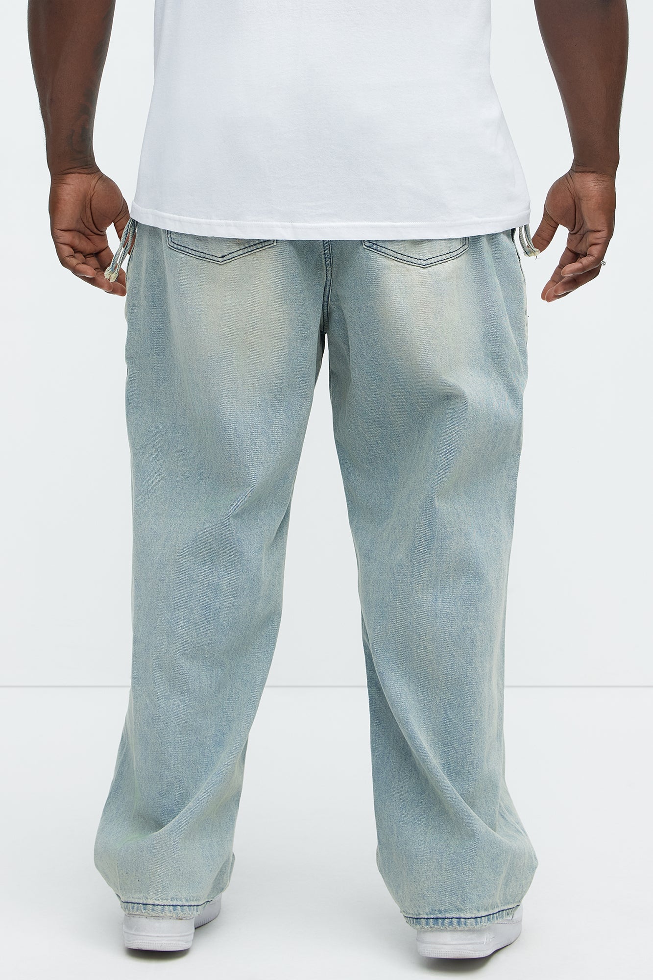 Run It By Baggy Jeans - Light Blue Wash