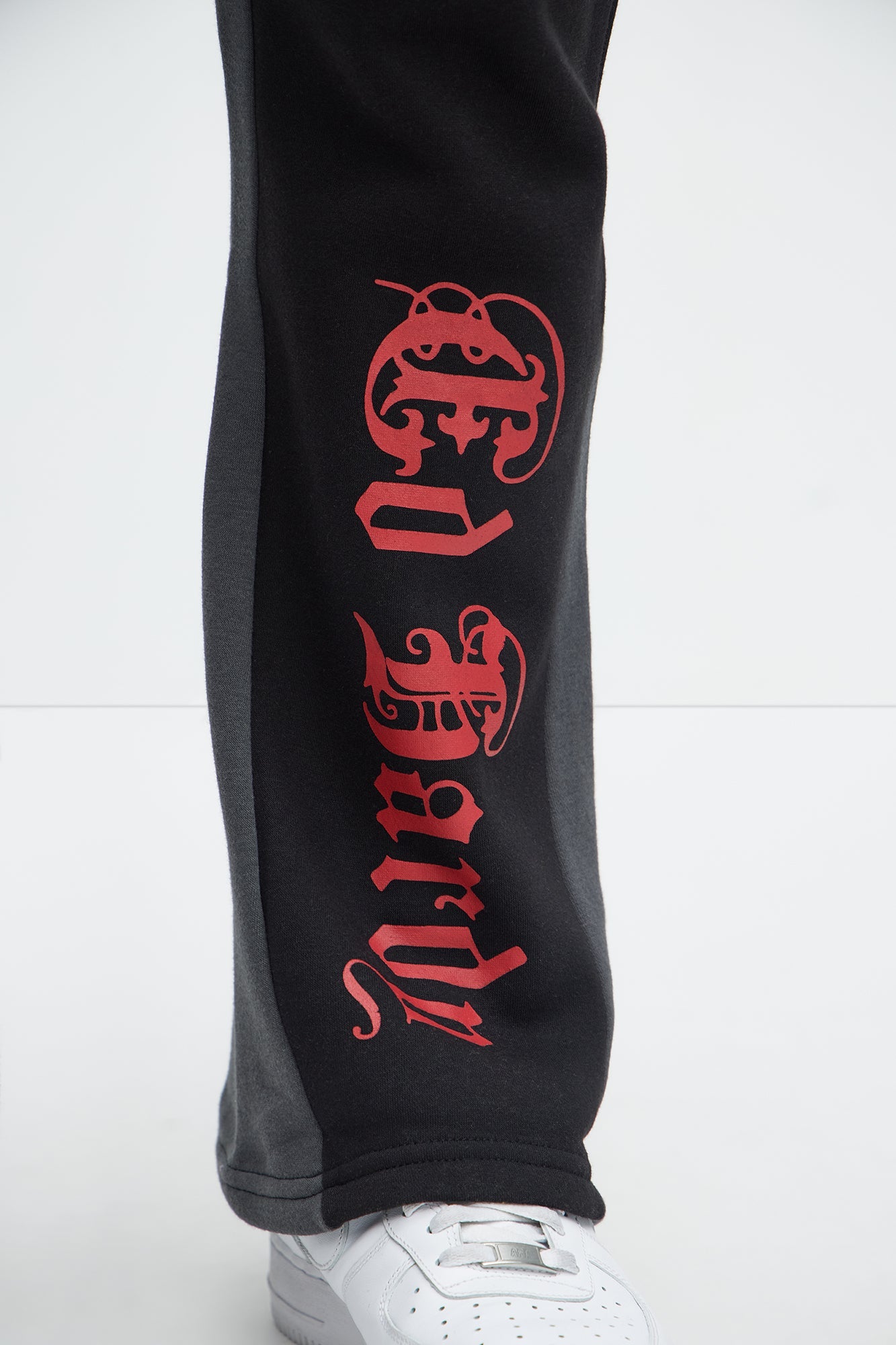 Ed Hardy Panther Dagger Stacked Sweatpants - Black