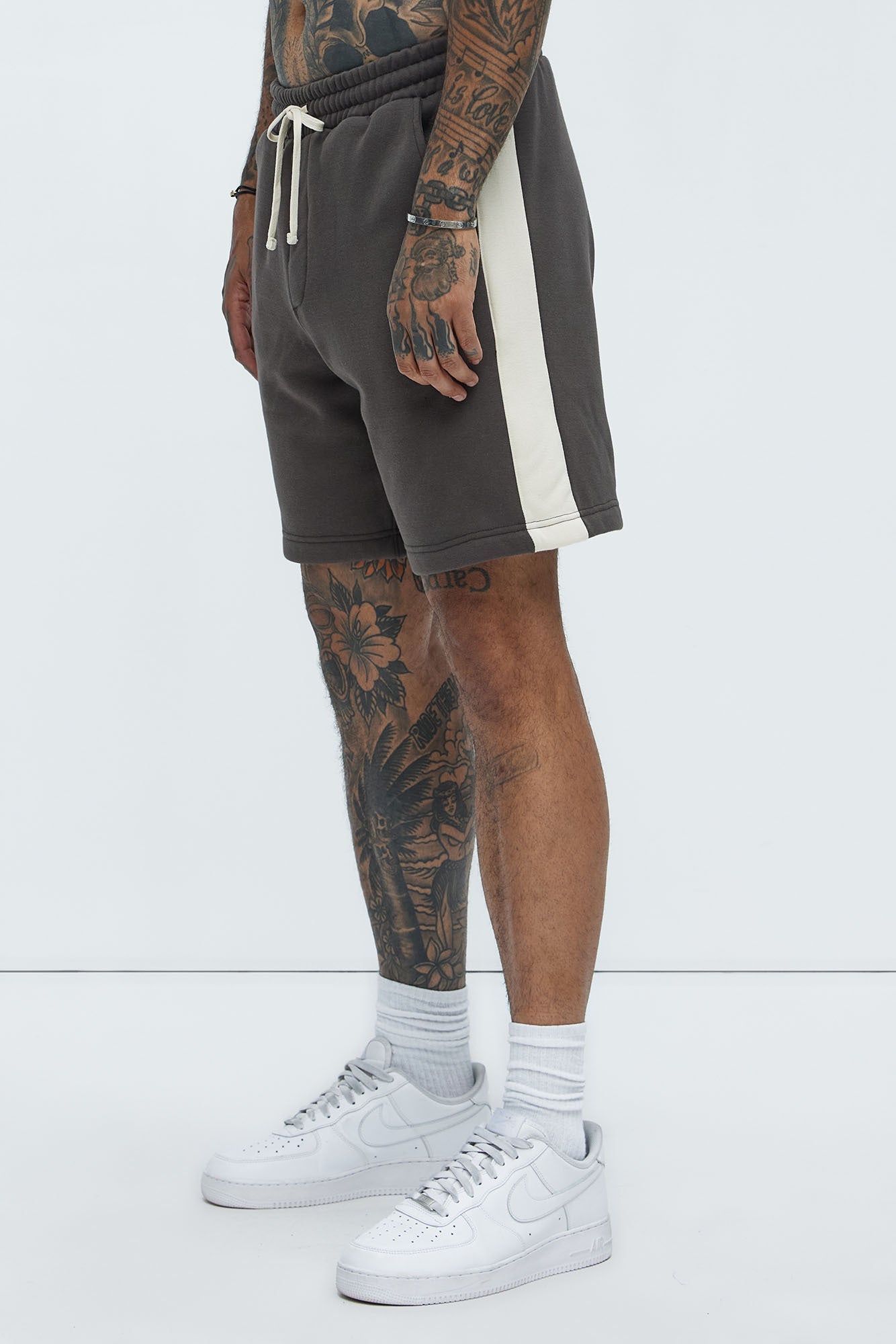 Tyson Oversized Heavyweight Striped Shorts - Olive