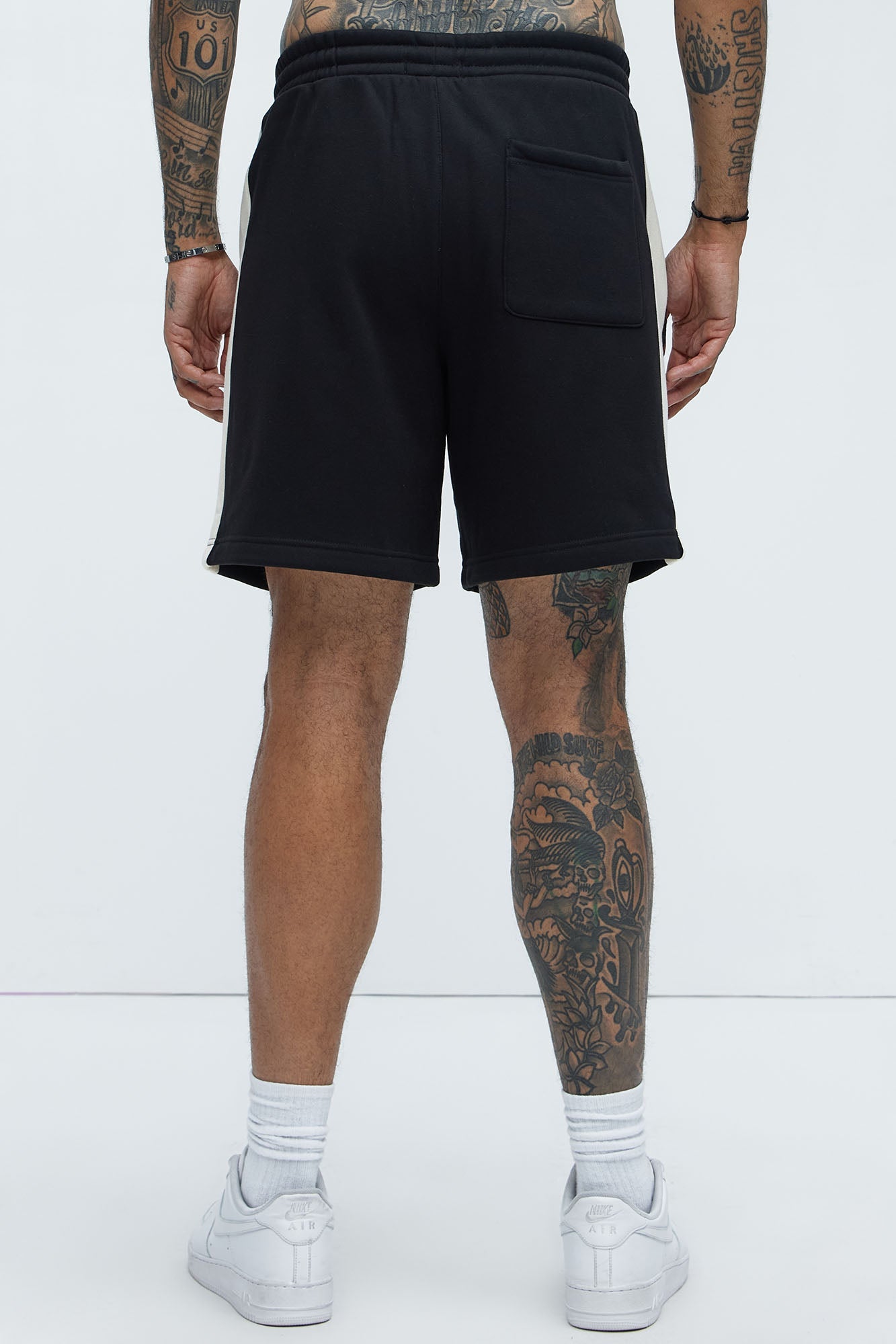 Tyson Oversized Heavyweight Striped Shorts - Black